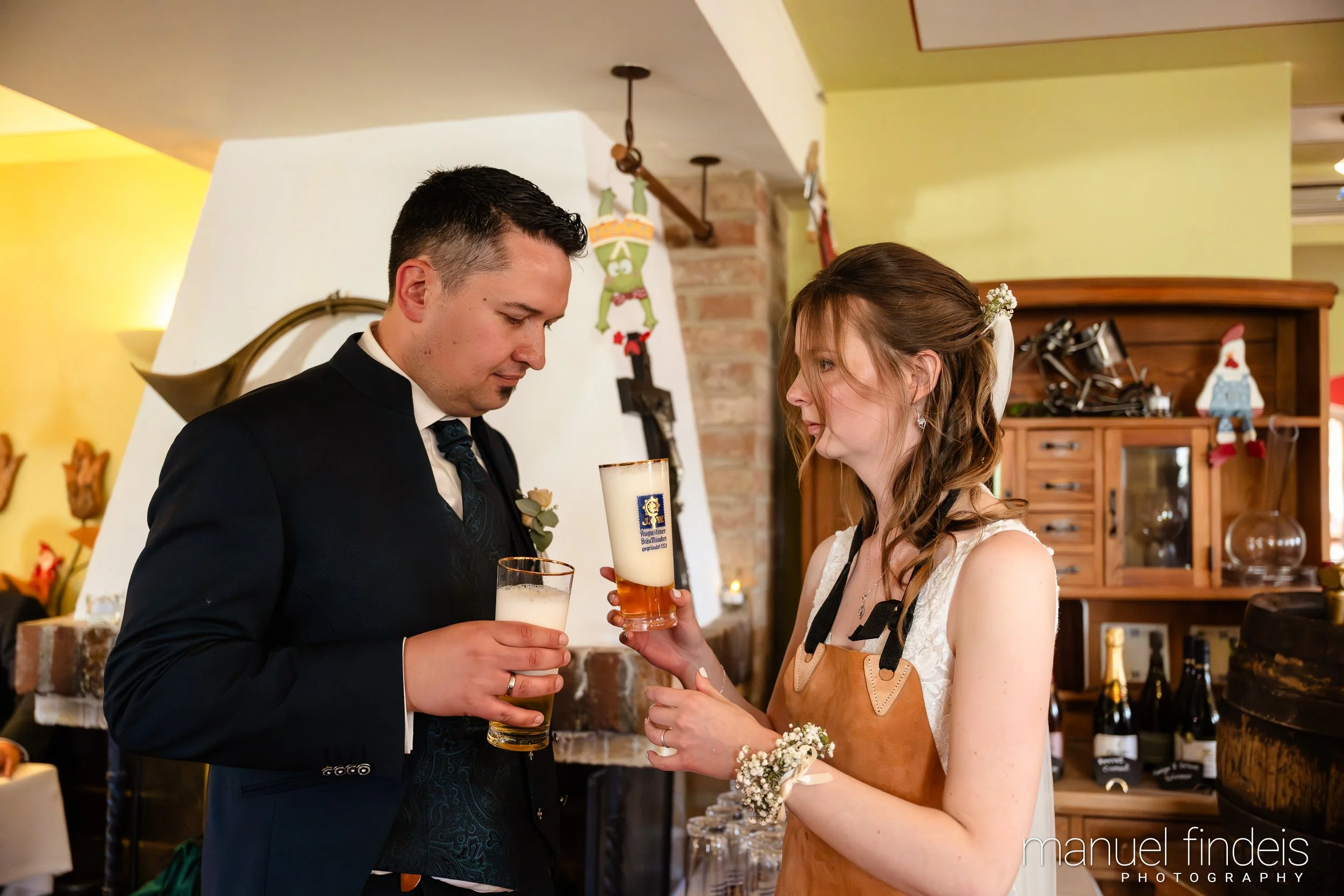 0700_Hochzeit_VuA_www.manuelfindeis.com.jpg
