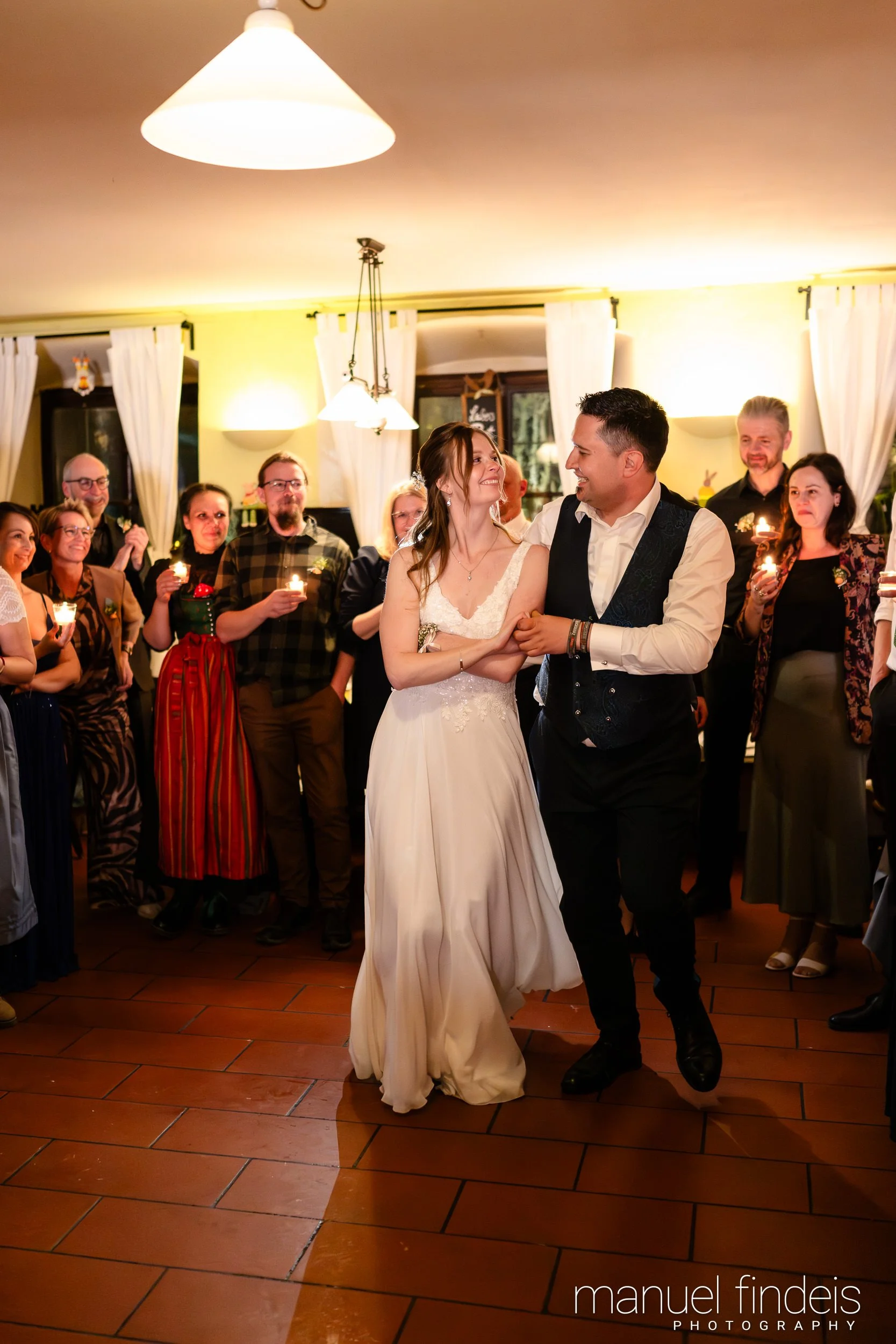 0965_Hochzeit_VuA_www.manuelfindeis.com.jpg
