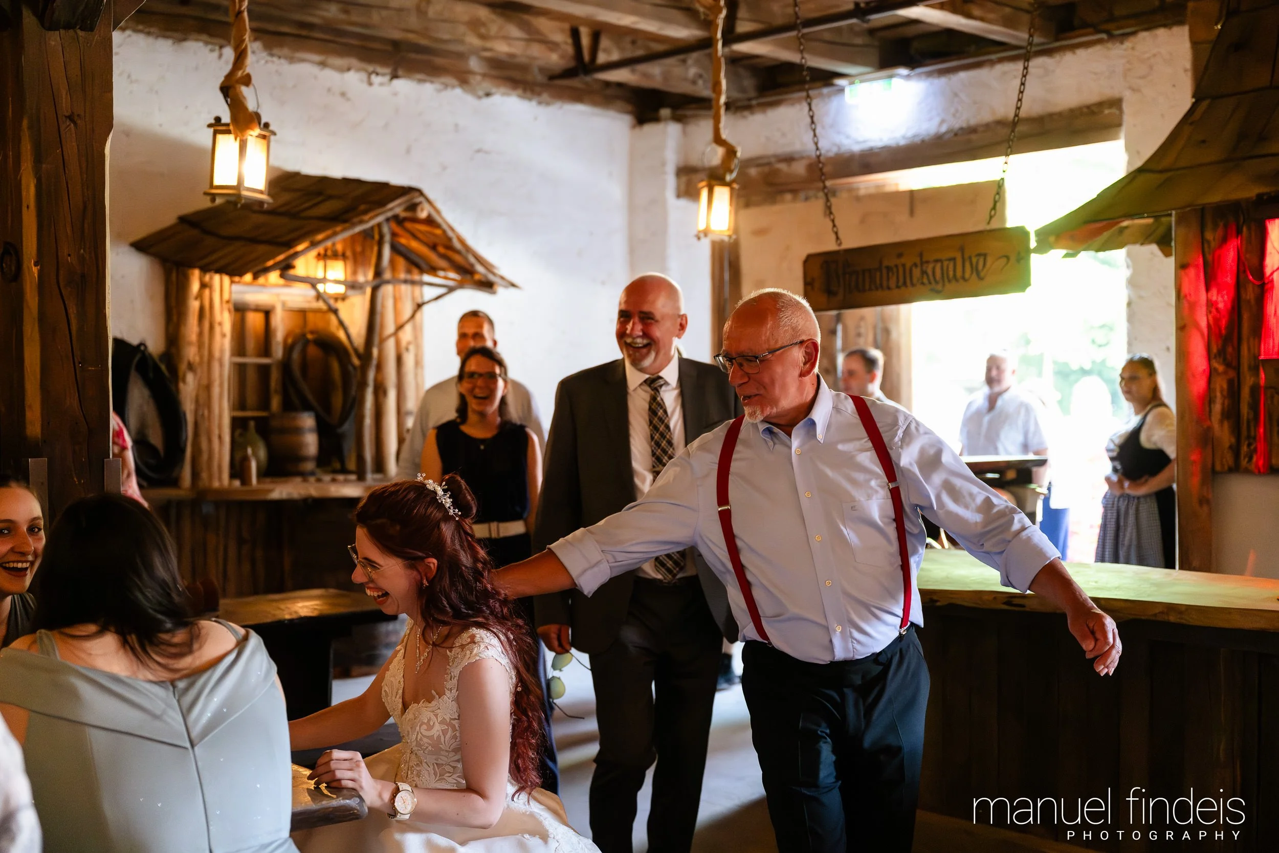 0530_Hochzeit-LUM_www.manuelfindeis.com.jpg