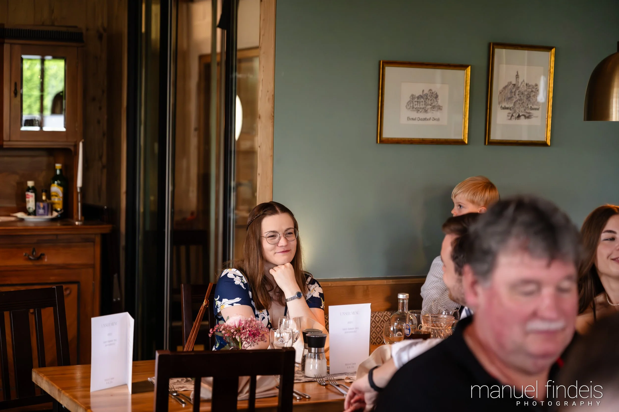 0550_Hochzeit_RundS_www.manuelfindeis.com.jpg