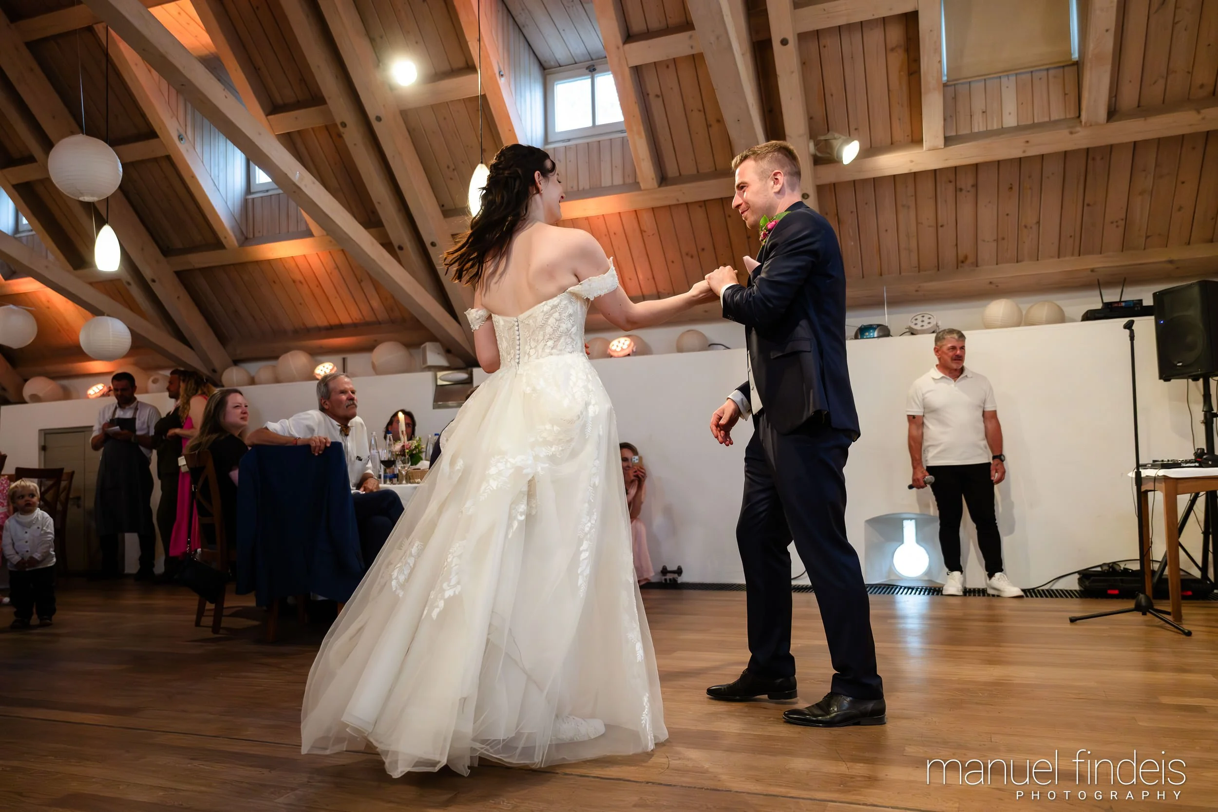 0669_Hochzeit_Rus_www.manuelfindeis.com.jpg