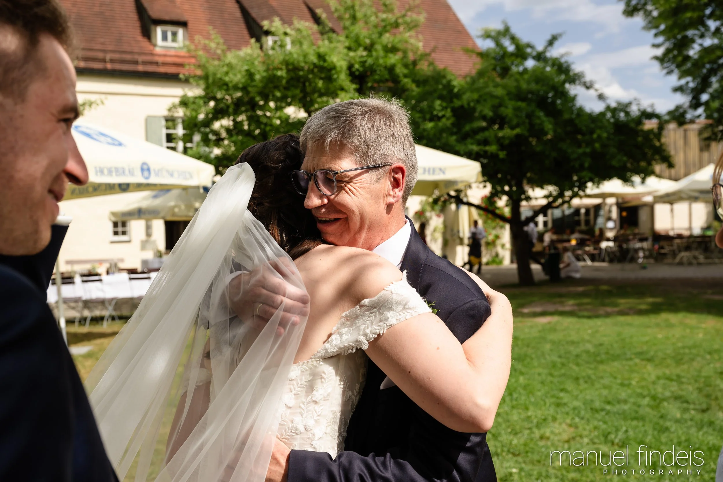 0274_Hochzeit_RuS_www.manuelfindeis.com.jpg
