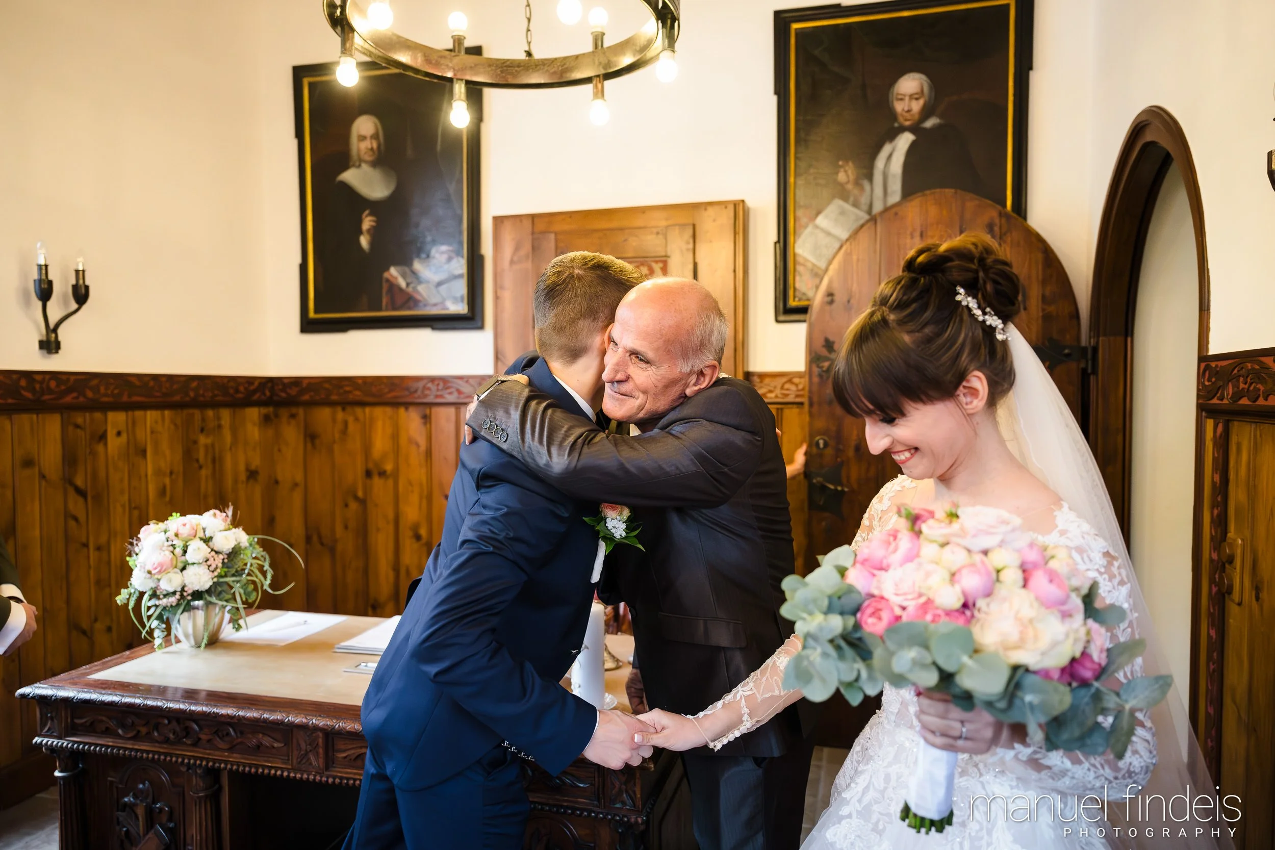 0117_Hochzeit-AuJ_www.manuelfindeis.com.jpg