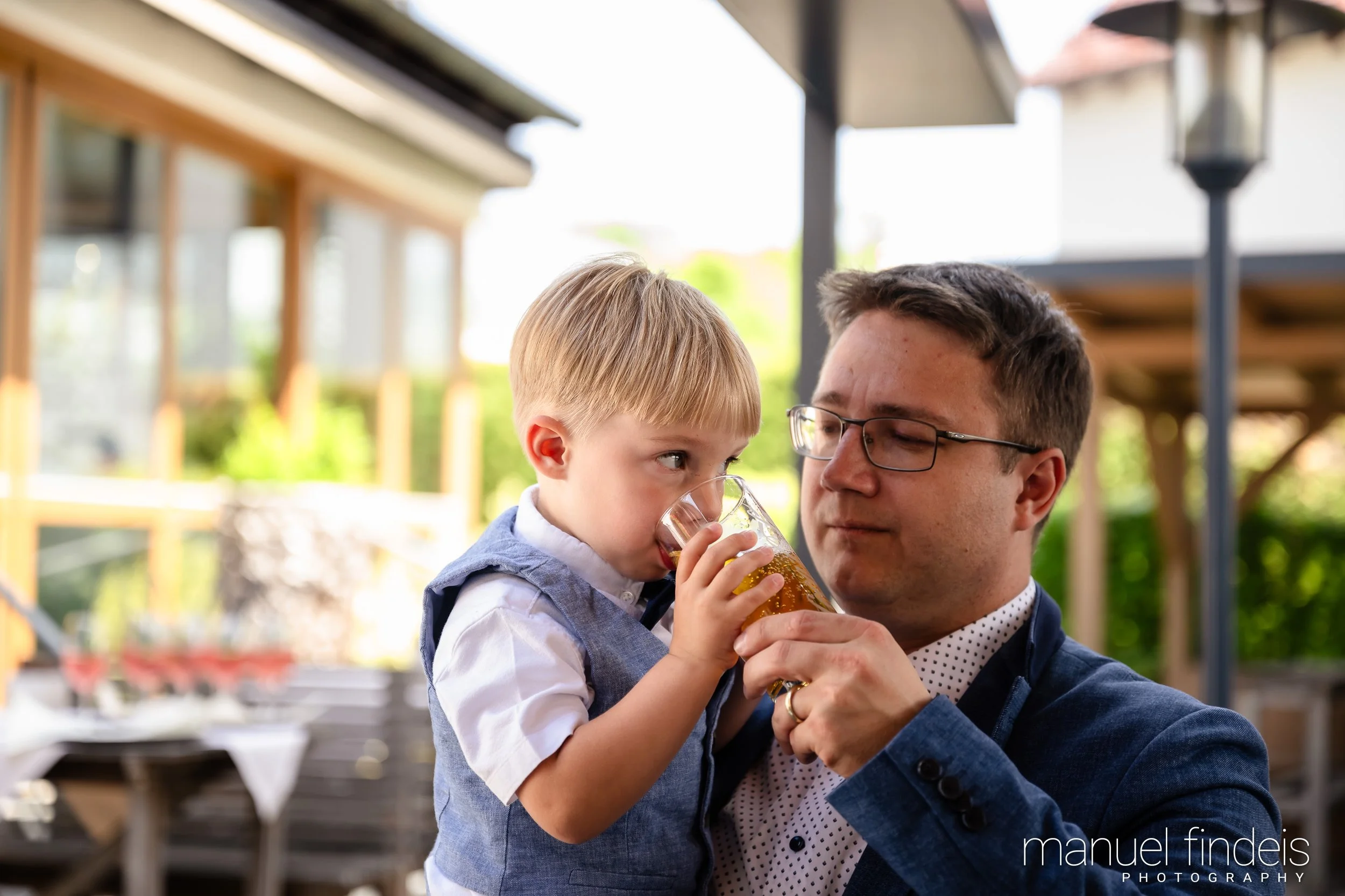 0450_Hochzeit_RundS_www.manuelfindeis.com.jpg