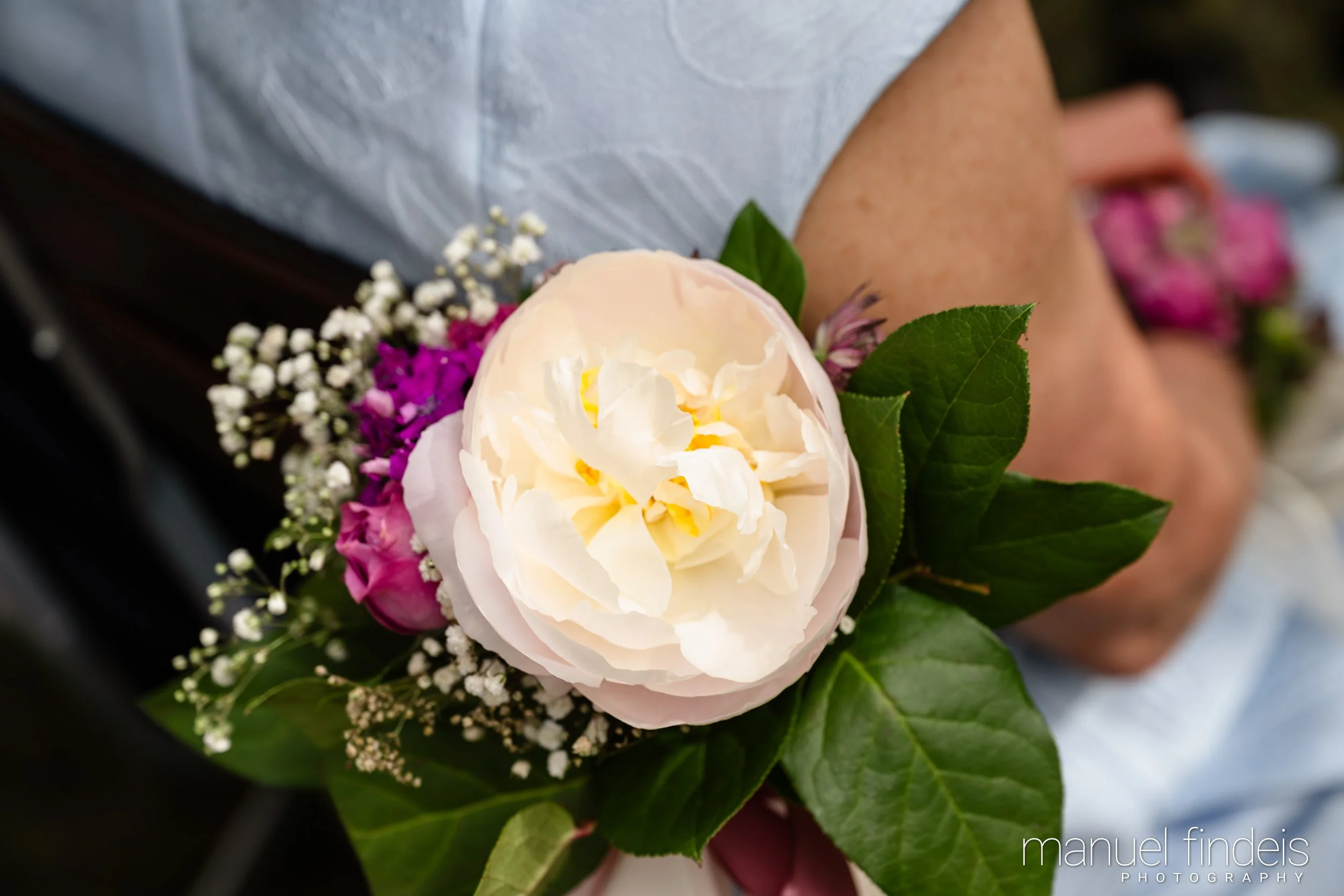 0161_Hochzeit_RuS_www.manuelfindeis.com.jpg