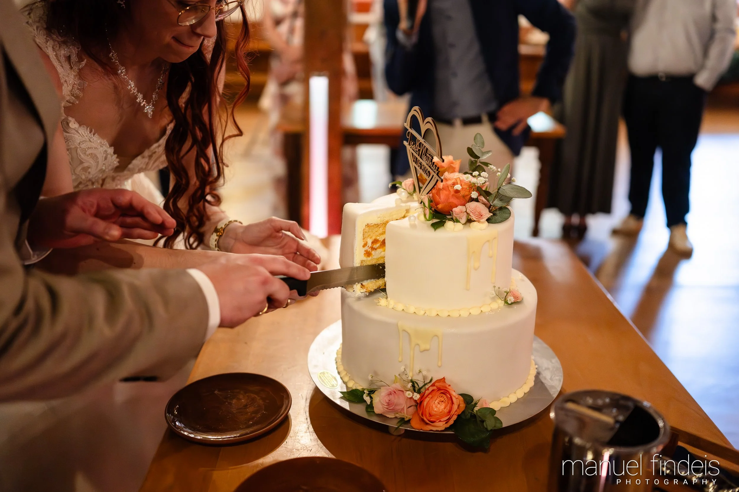 0388_Hochzeit-LUM_www.manuelfindeis.com.jpg