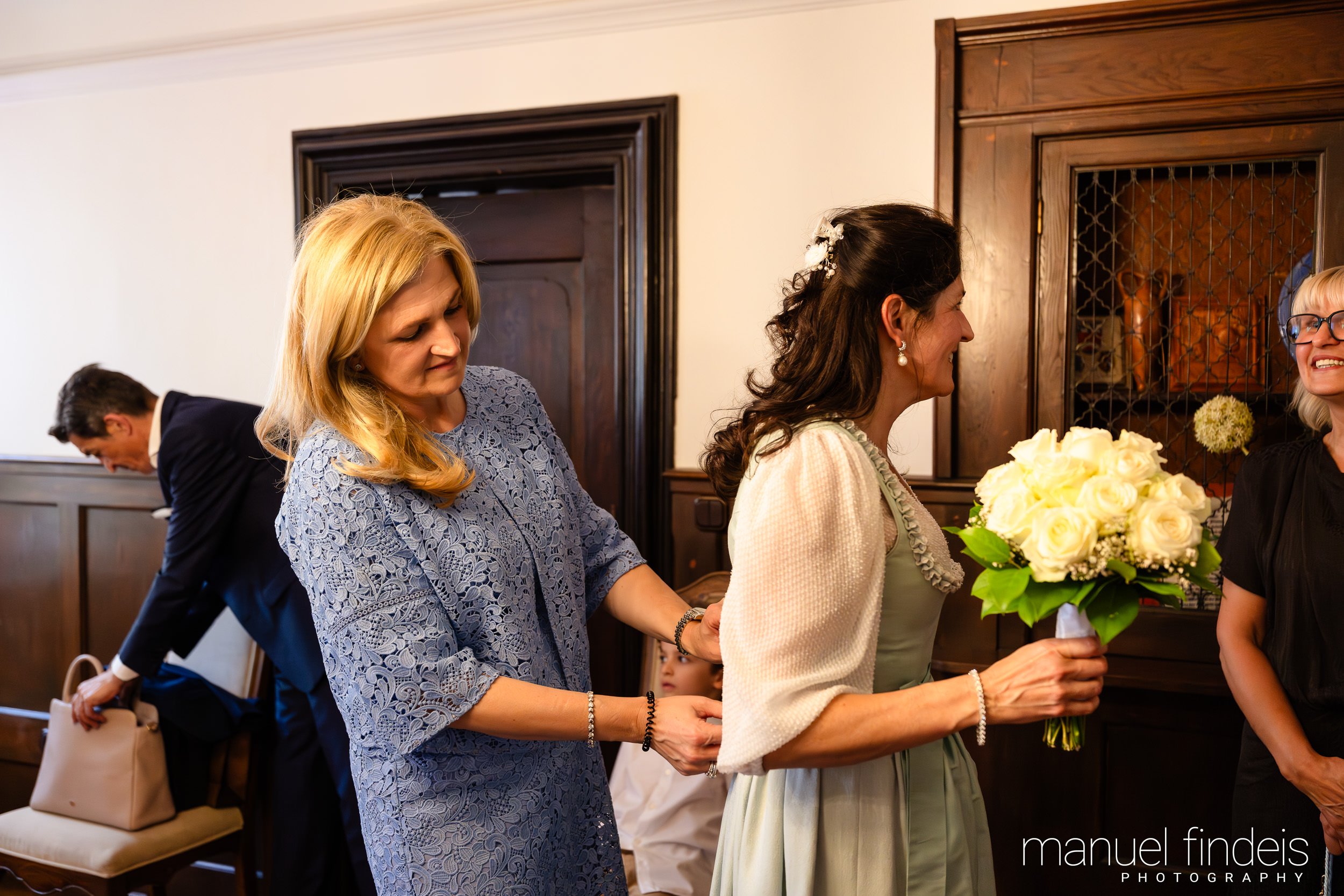 0050_Hochzeit_AuE_www.manuelfindeis.com.jpg