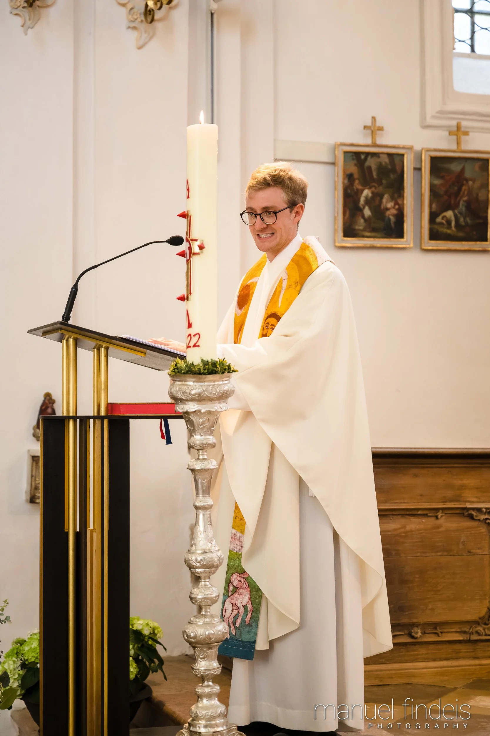 0249_Hochzeit-MuR-Kirche_www.manuelfindeis.com.jpg