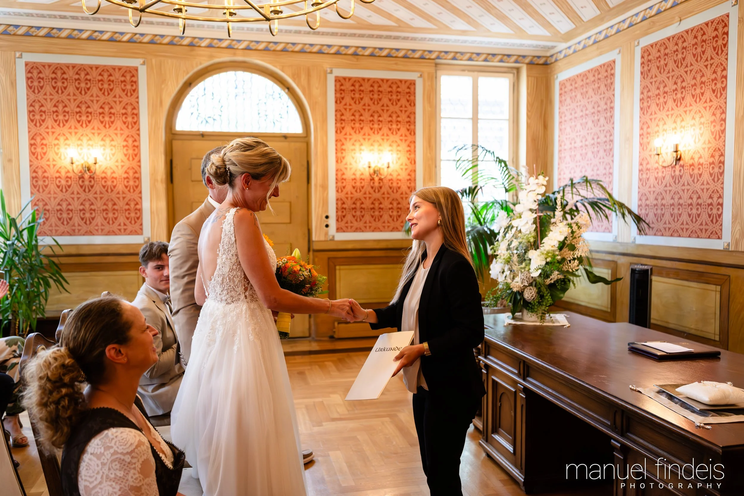 0226_Hochzeit_CuR_www.manuelfindeis.com.jpg