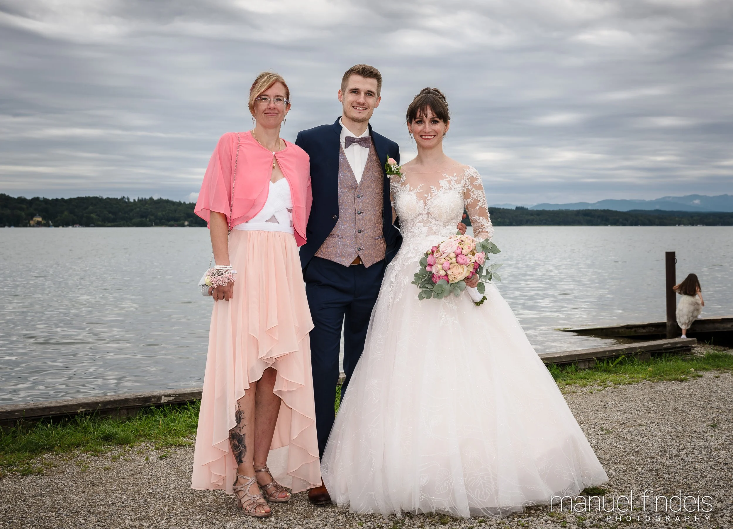 0707_Hochzeit-AuJ_www.manuelfindeis.com.jpg