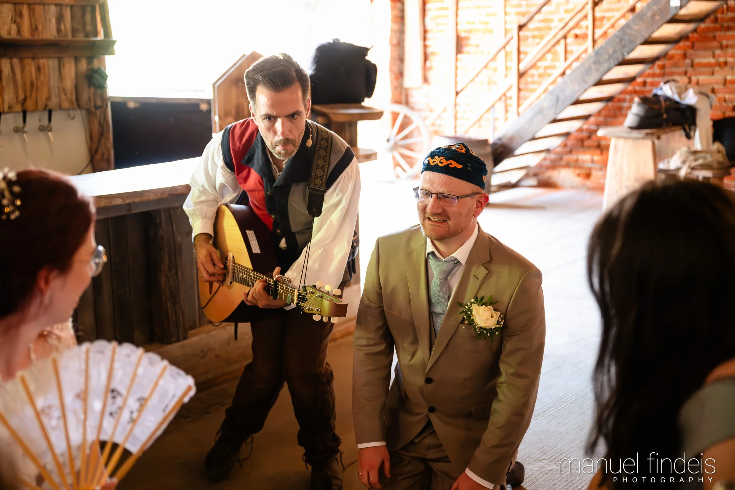 0631_Hochzeit-LUM_www.manuelfindeis.com.jpg