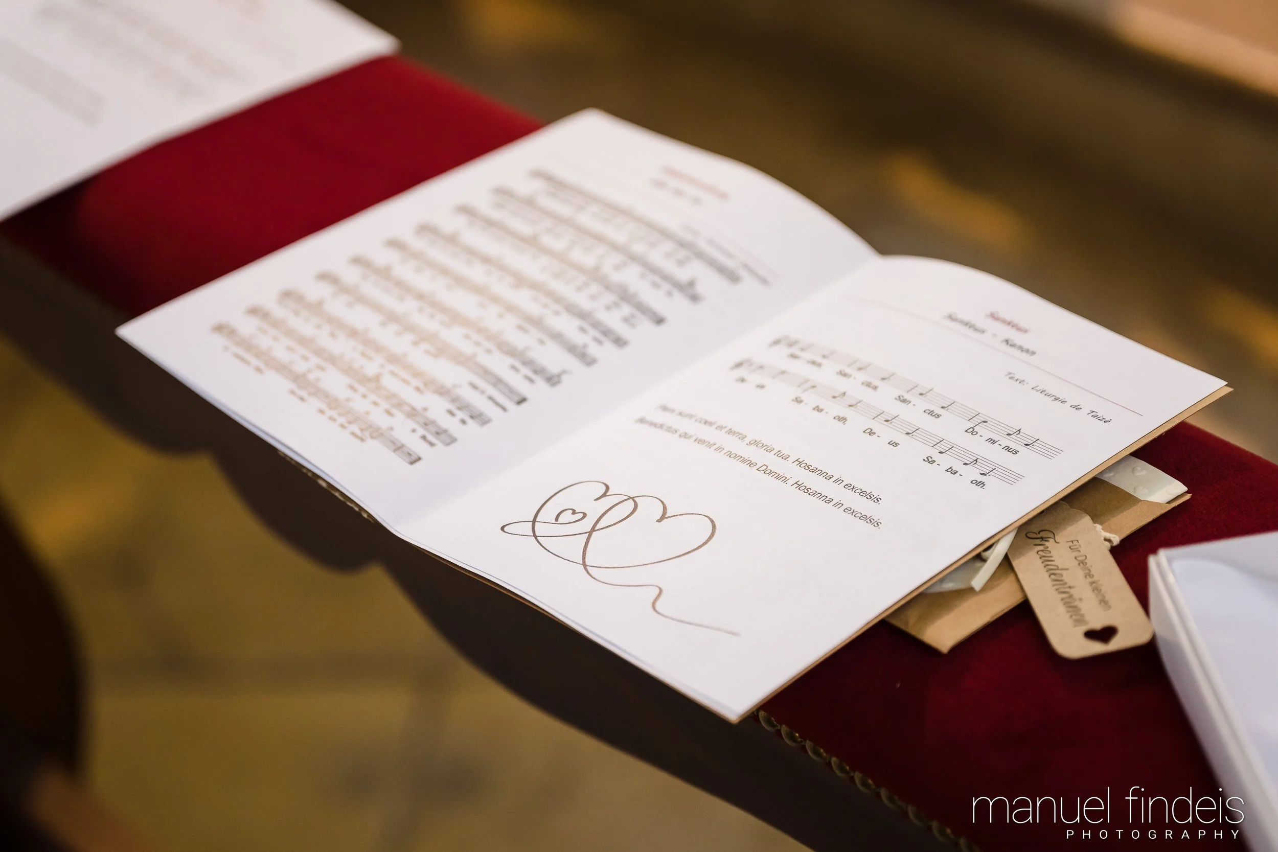 0413_Hochzeit-MuR-Kirche_www.manuelfindeis.com.jpg