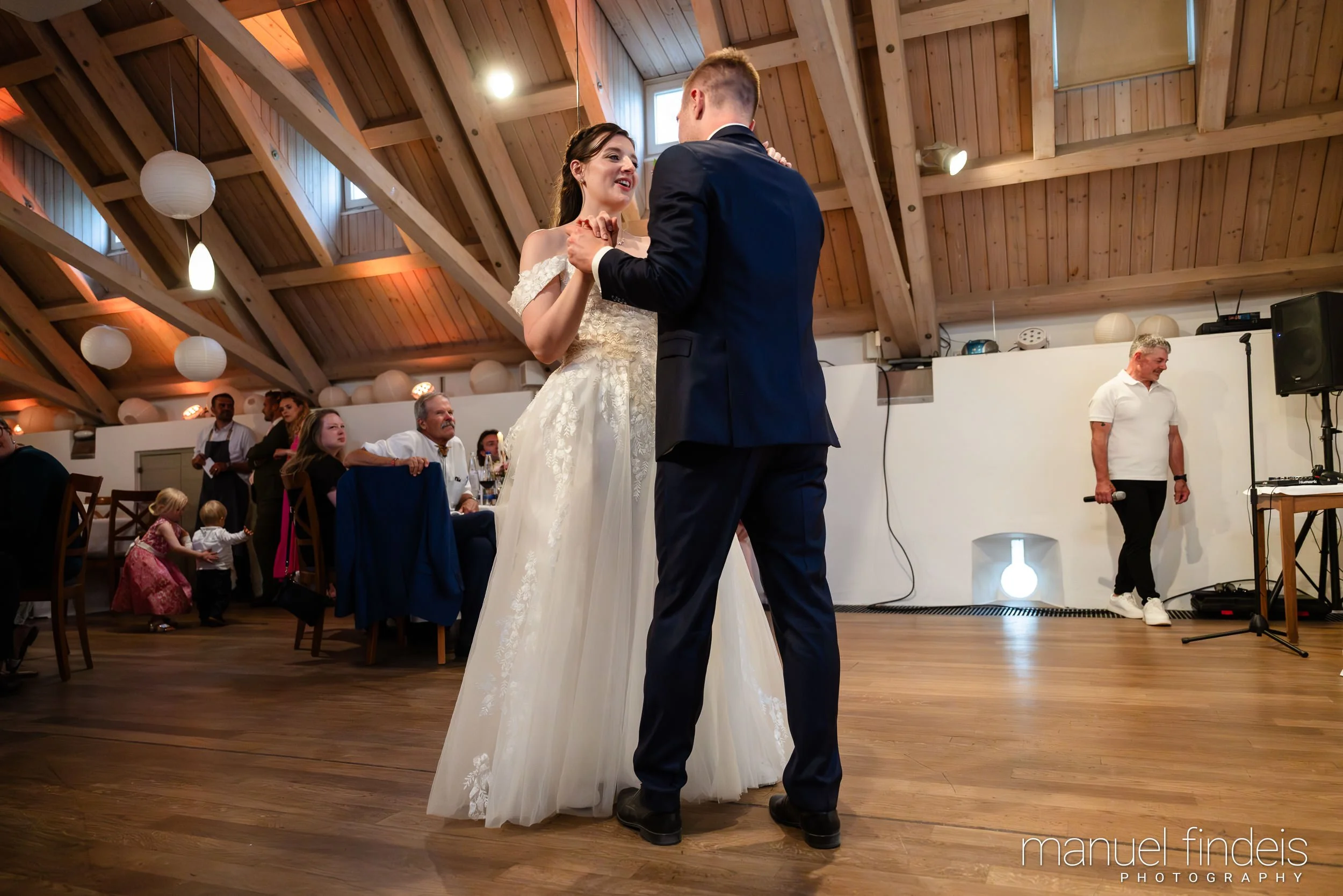 0673_Hochzeit_Rus_www.manuelfindeis.com.jpg