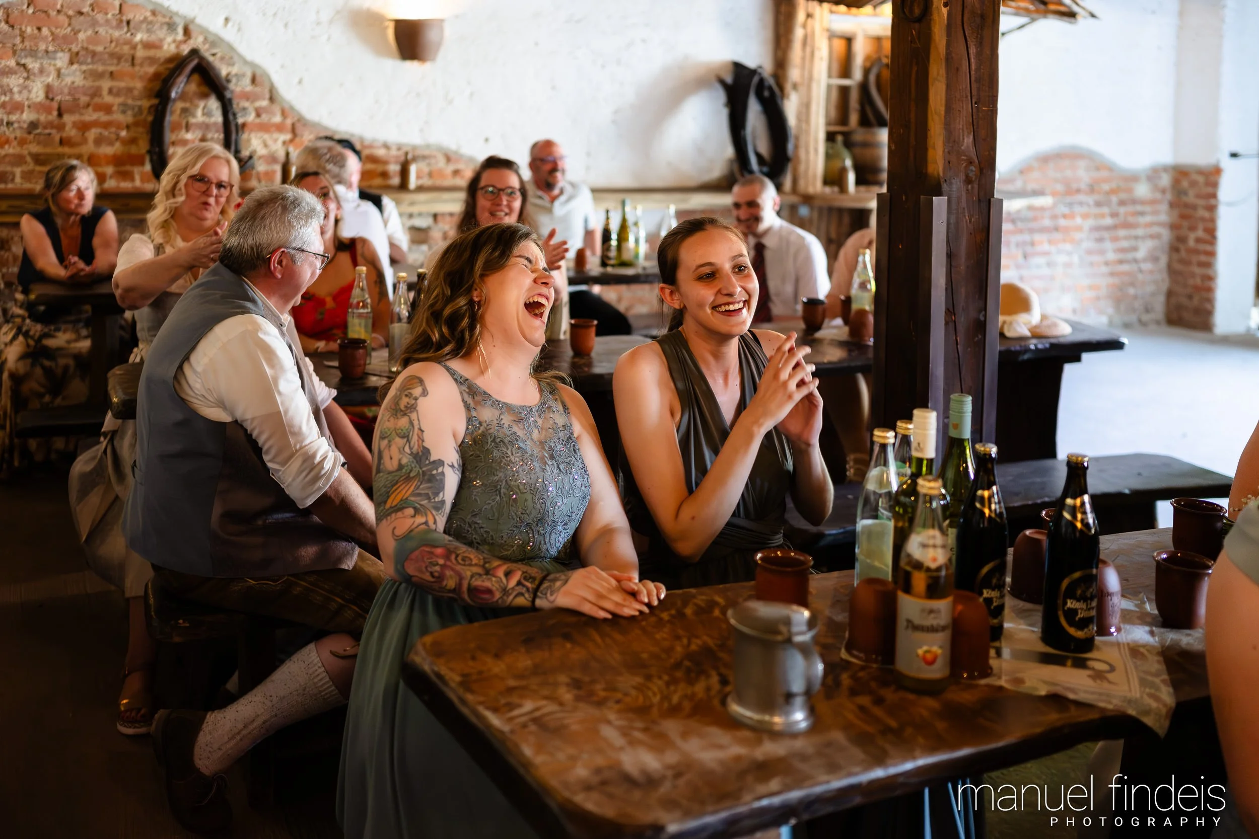 0678_Hochzeit-LUM_www.manuelfindeis.com.jpg