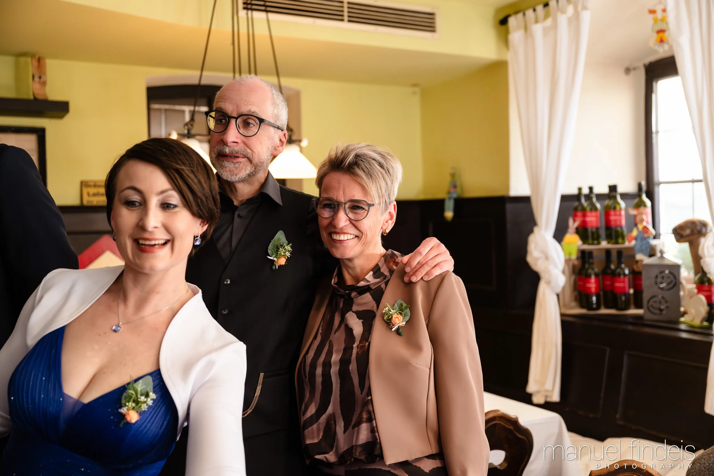 0758_Hochzeit_VuA_www.manuelfindeis.com.jpg