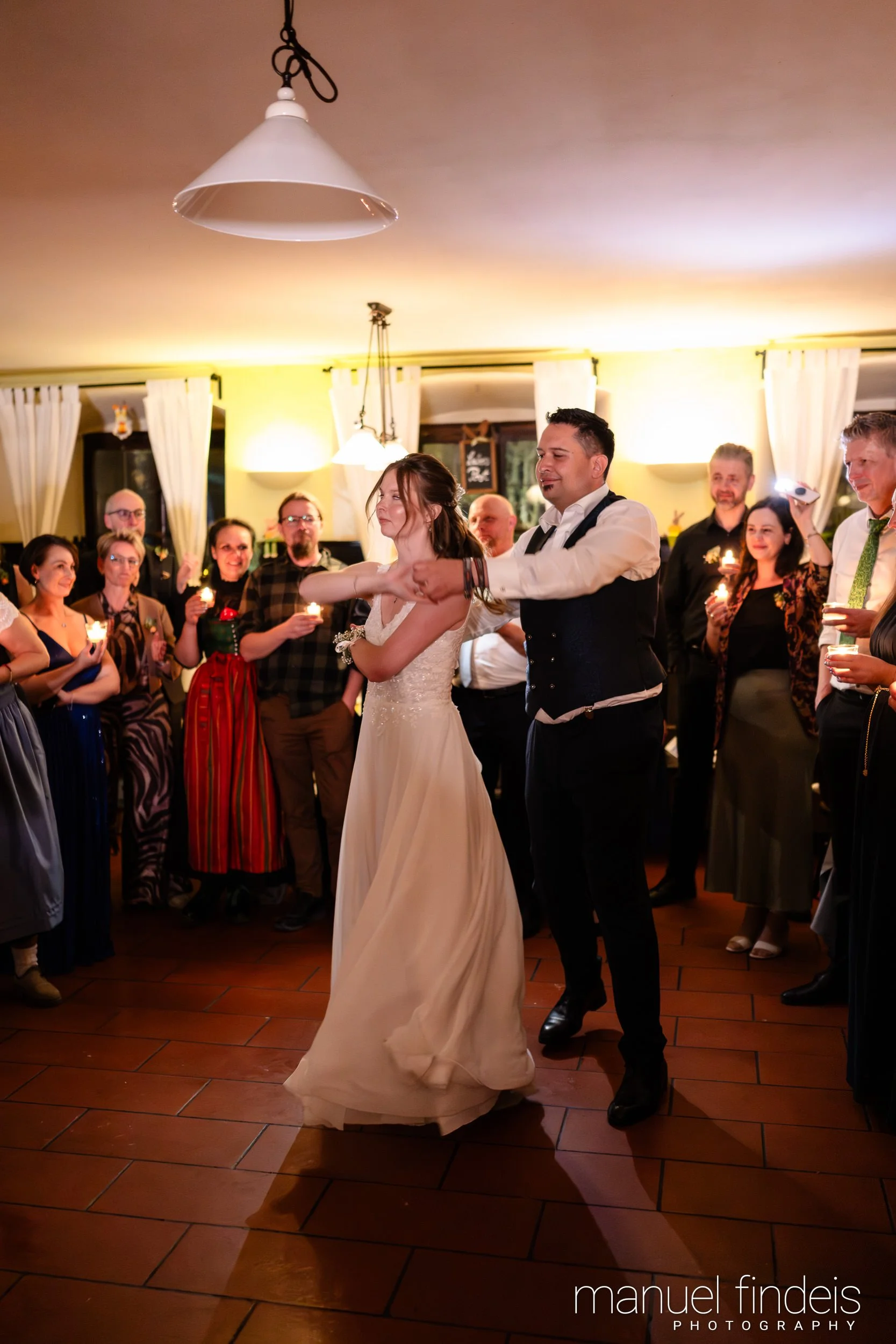 0958_Hochzeit_VuA_www.manuelfindeis.com.jpg
