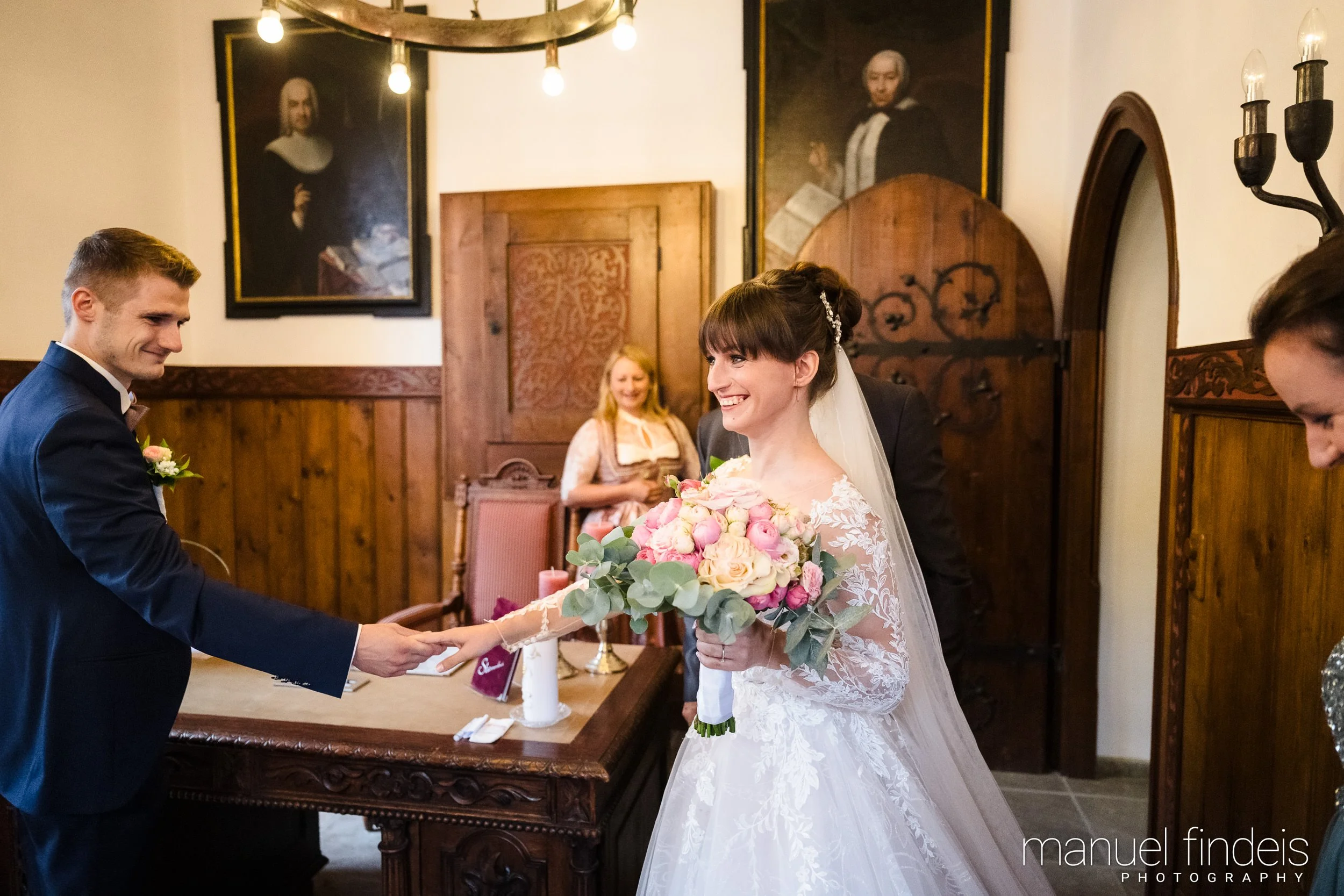 0125_Hochzeit-AuJ_www.manuelfindeis.com.jpg