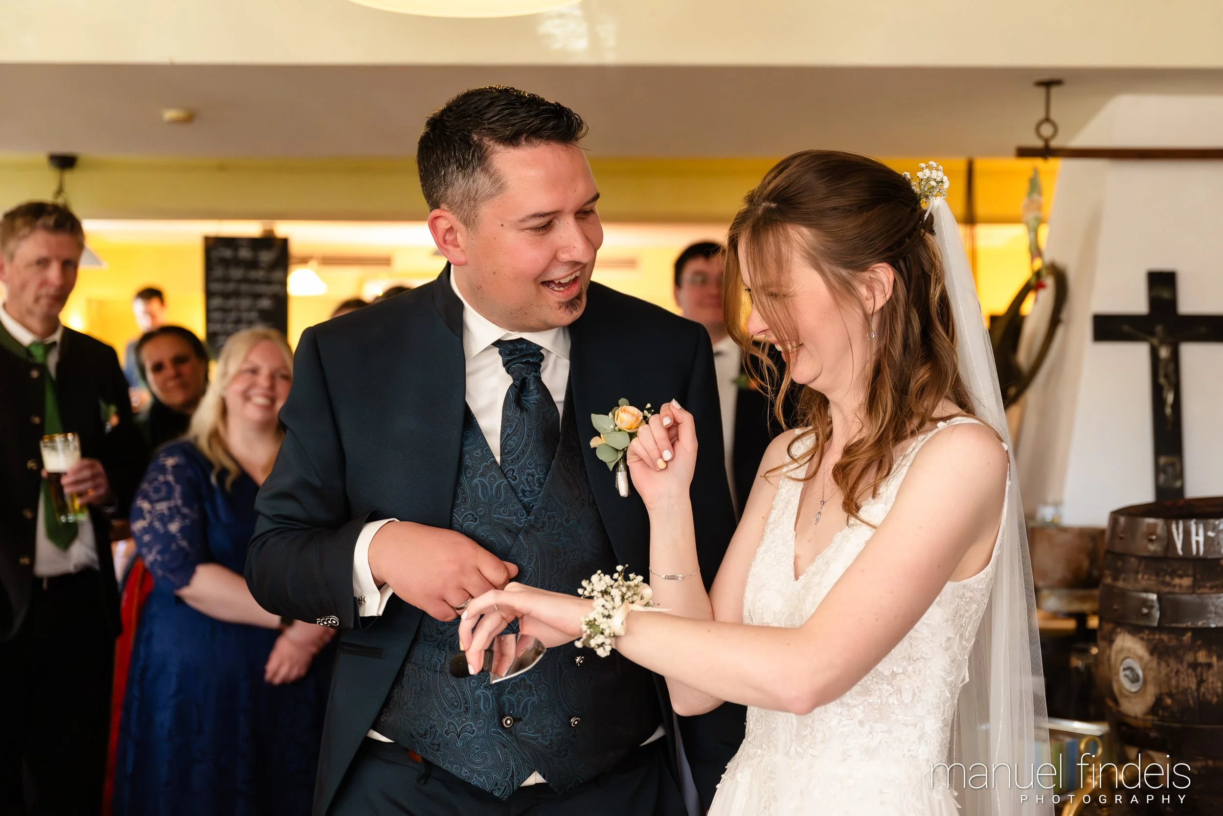 0723_Hochzeit_VuA_www.manuelfindeis.com.jpg