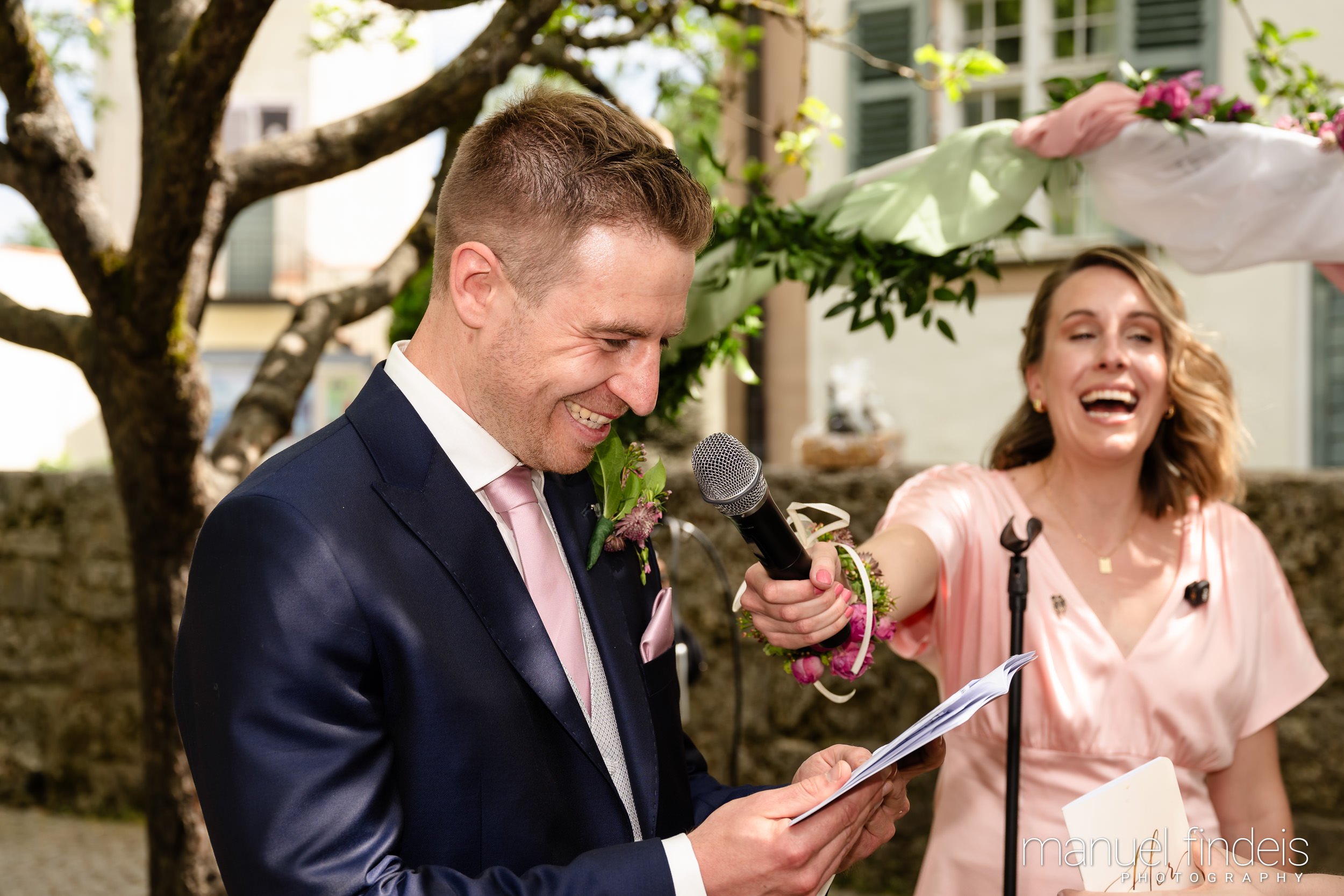 0154_Hochzeit_RuS_www.manuelfindeis.com.jpg