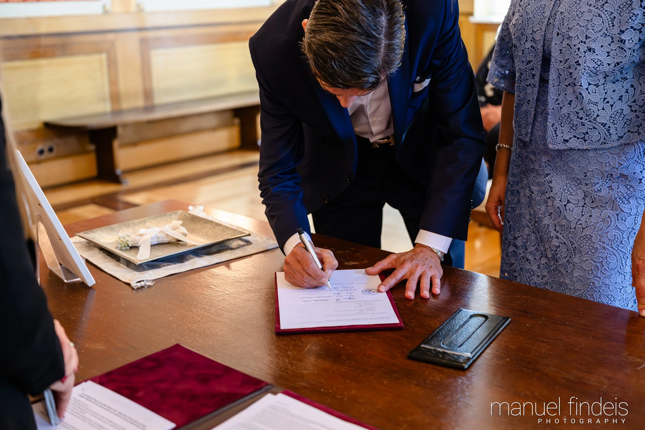 0165_Hochzeit_AuE_www.manuelfindeis.com.jpg