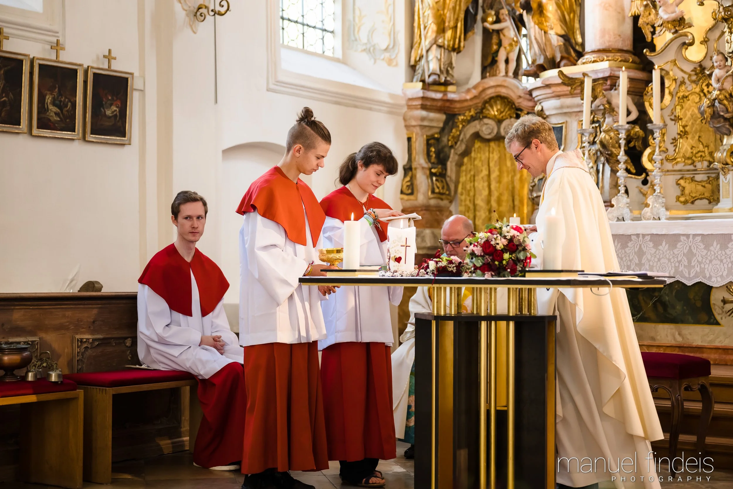 0450_Hochzeit-MuR-Kirche_www.manuelfindeis.com.jpg