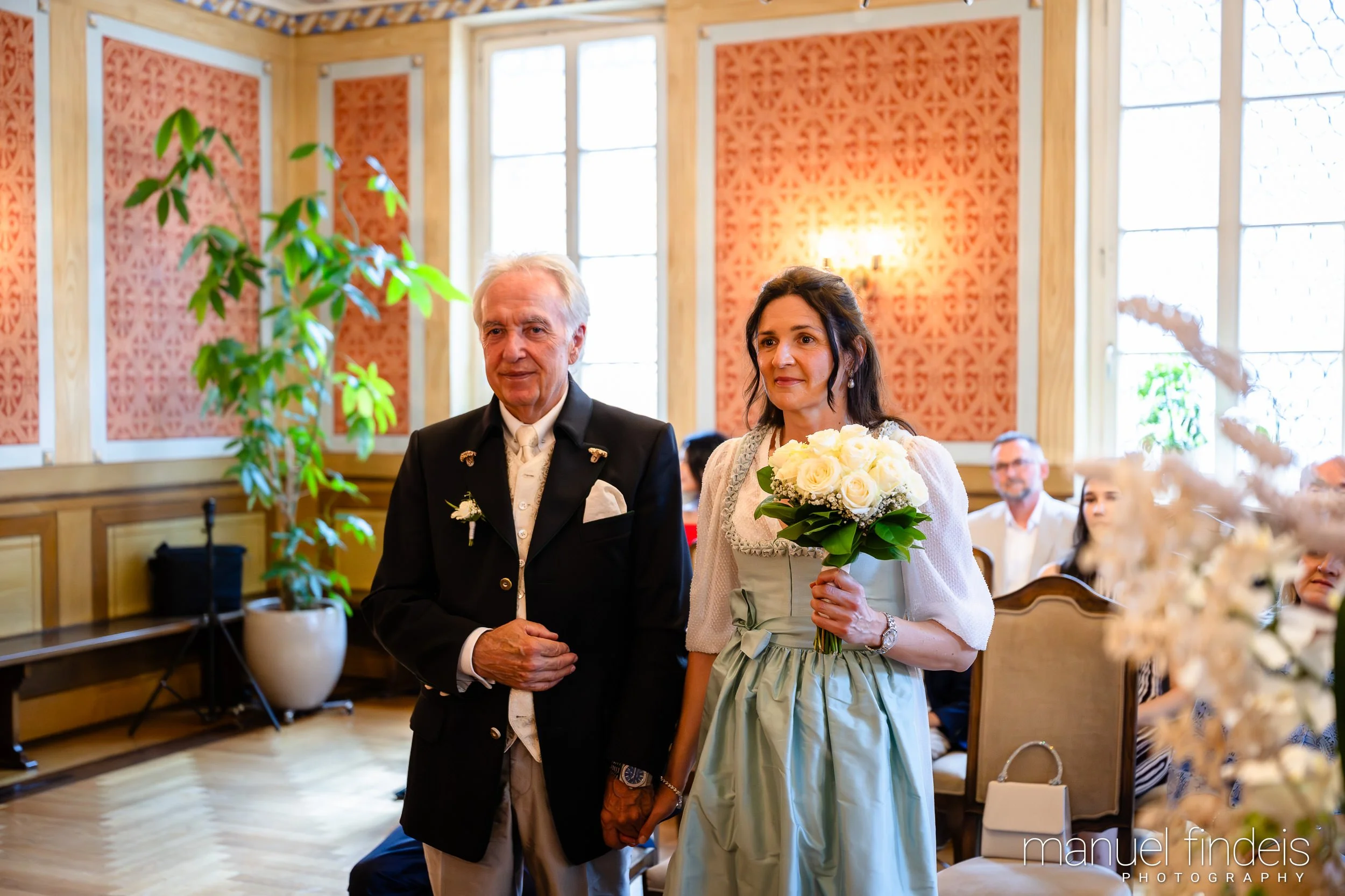 0097_Hochzeit_AuE_www.manuelfindeis.com.jpg