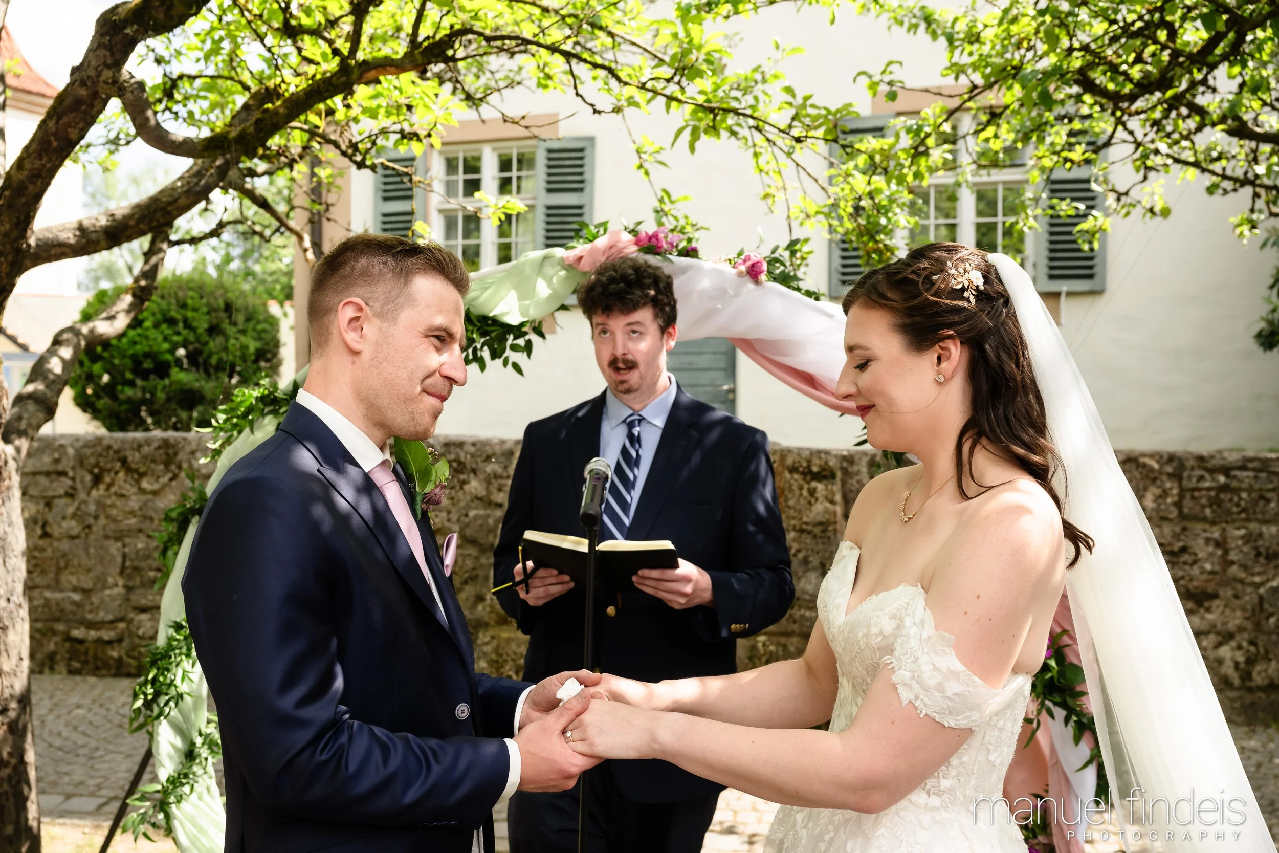 0127_Hochzeit_RuS_www.manuelfindeis.com.jpg
