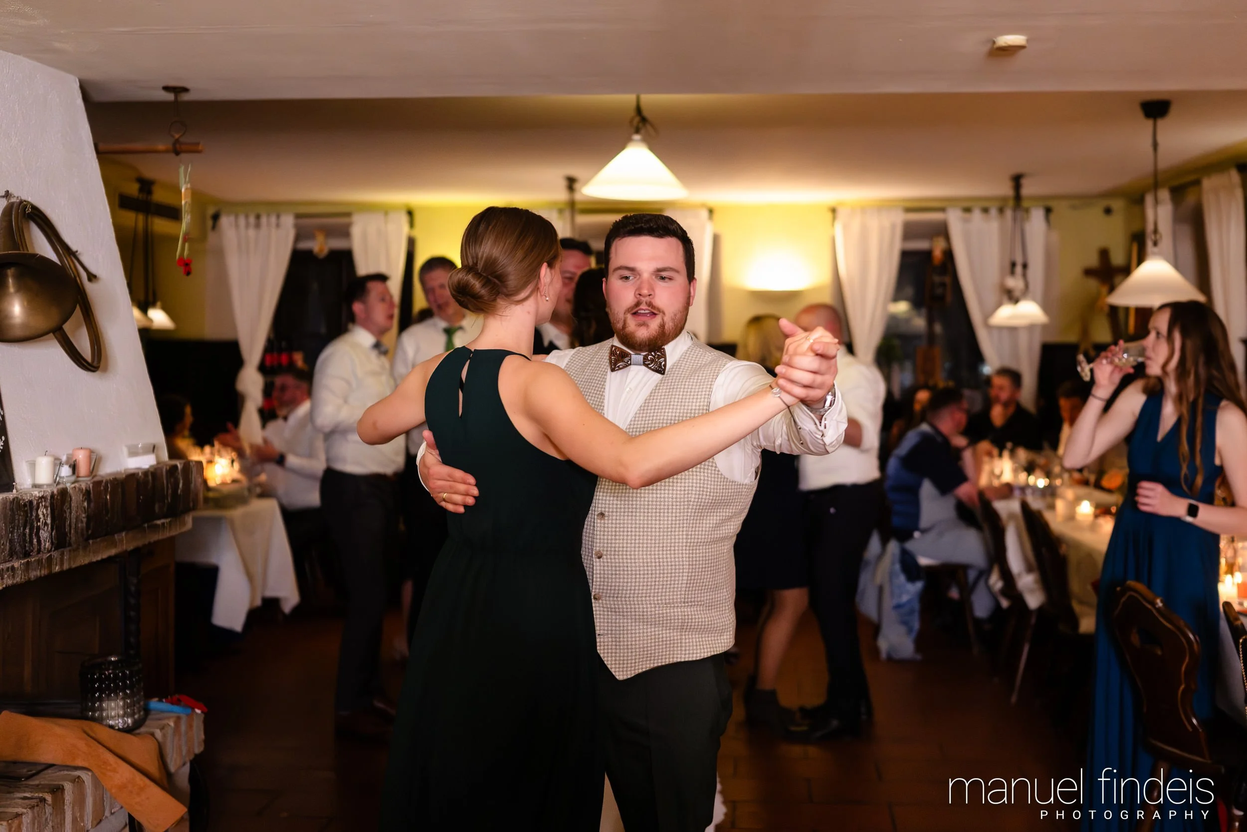 1067_Hochzeit_VuA_www.manuelfindeis.com.jpg