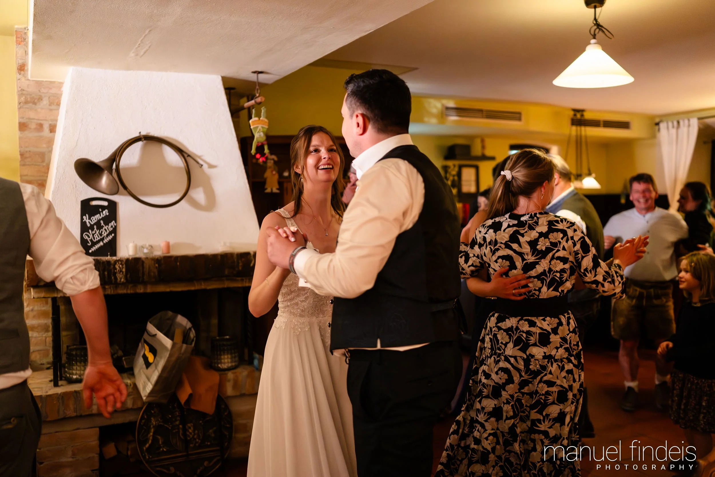 1002_Hochzeit_VuA_www.manuelfindeis.com.jpg