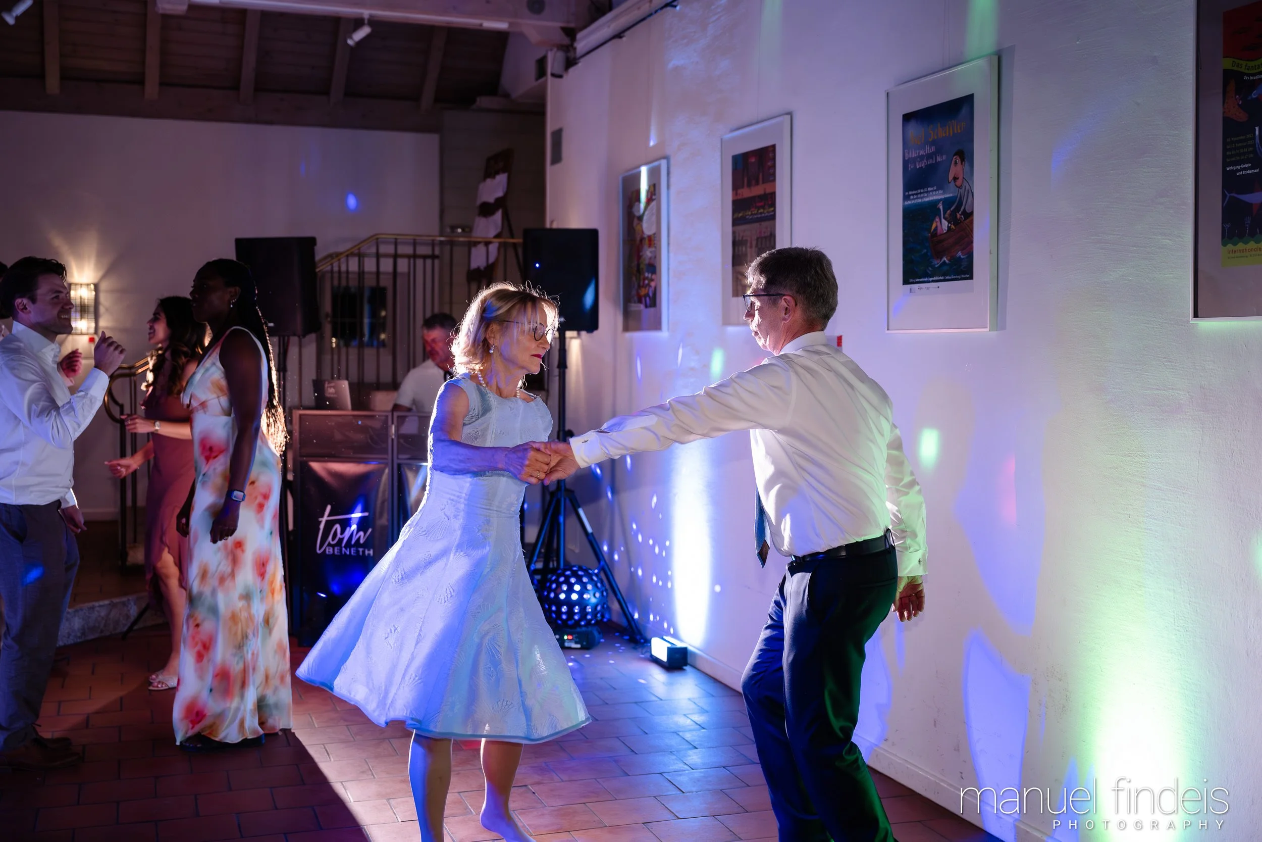1056_Hochzeit_RuS_www.manuelfindeis.com.jpg