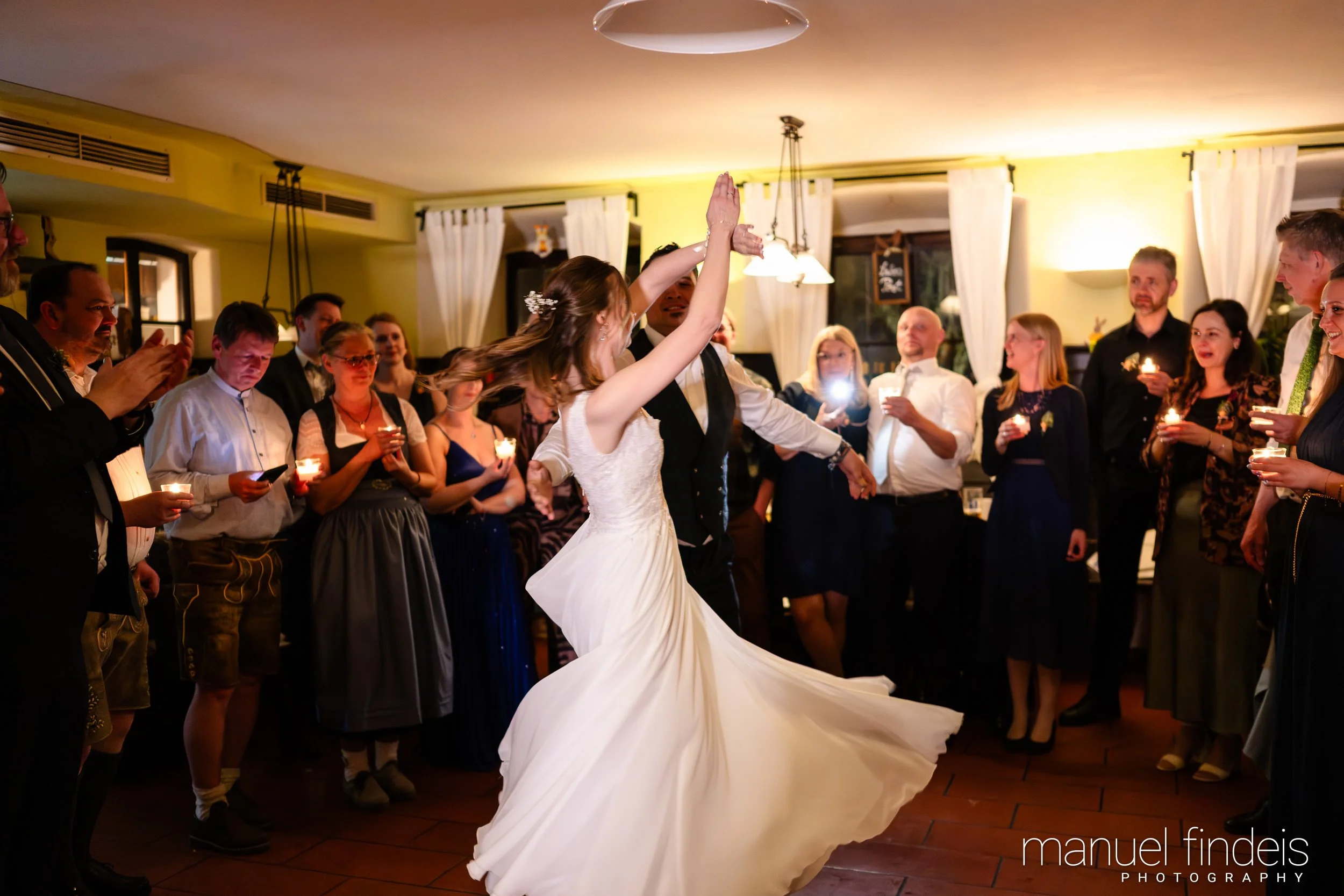 0987_Hochzeit_VuA_www.manuelfindeis.com.jpg