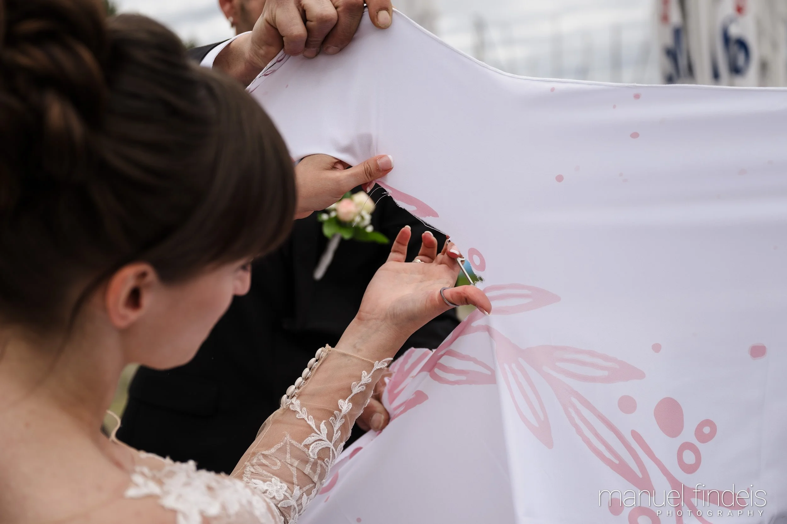 0556_Hochzeit-AuJ_www.manuelfindeis.com.jpg
