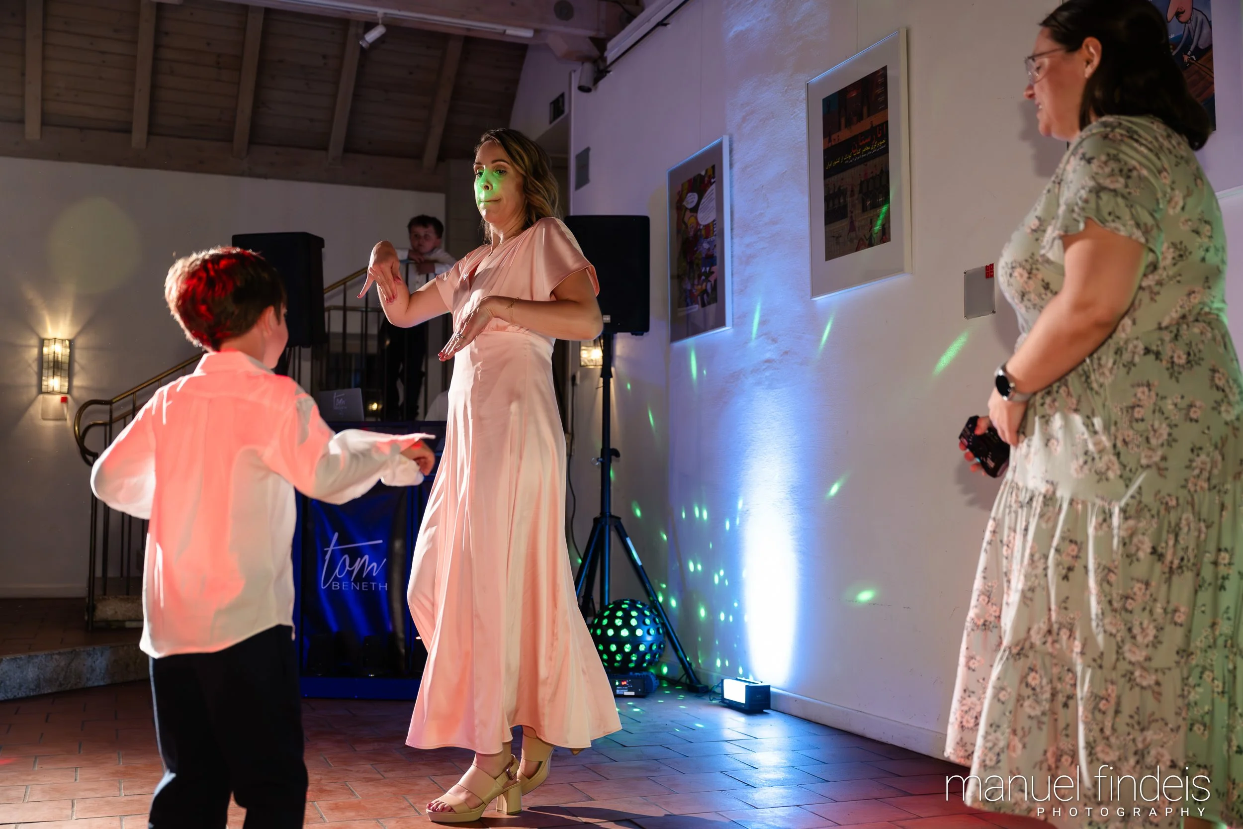 1010_Hochzeit_RuS_www.manuelfindeis.com.jpg