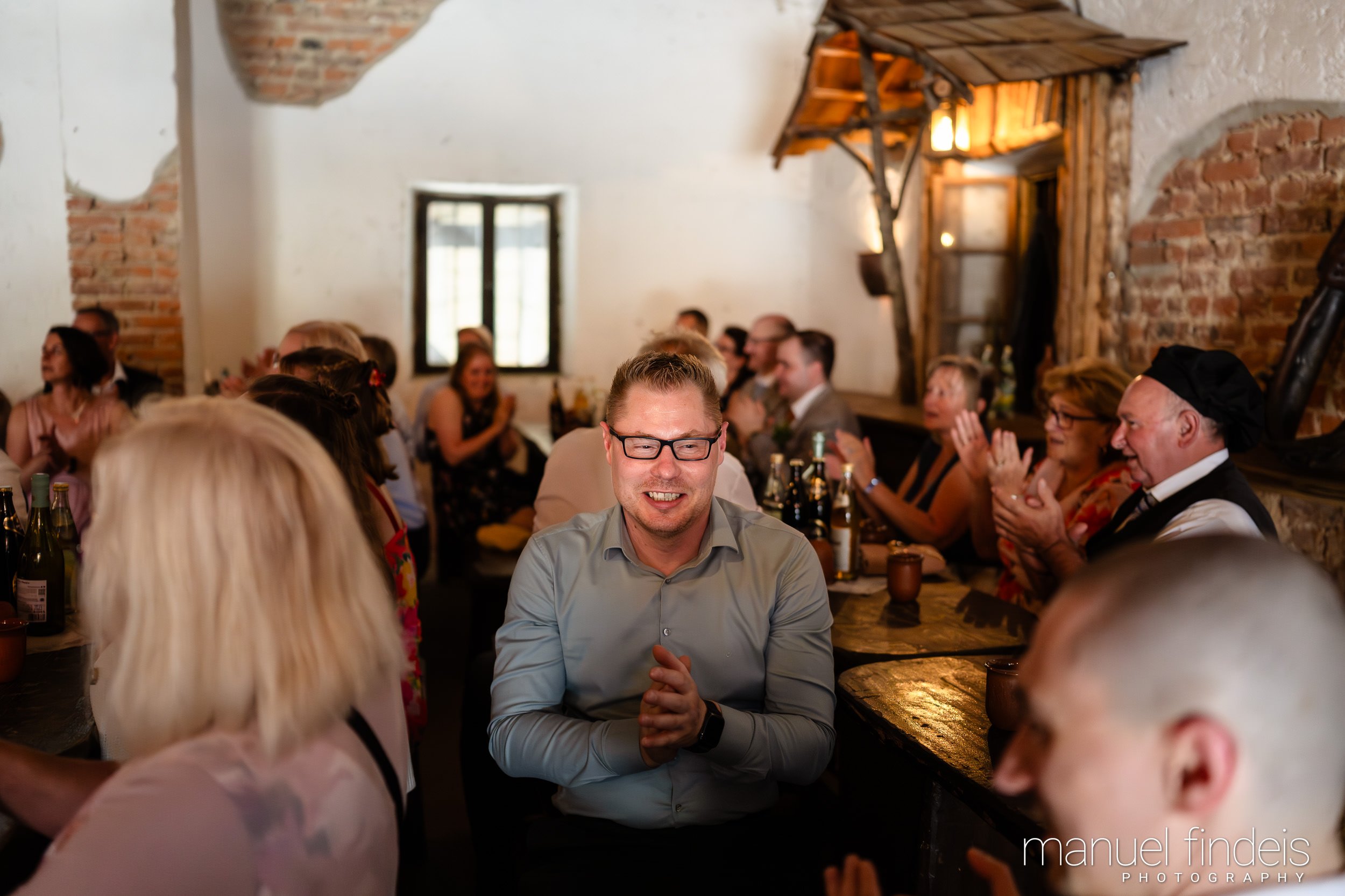 0589_Hochzeit-LUM_www.manuelfindeis.com.jpg