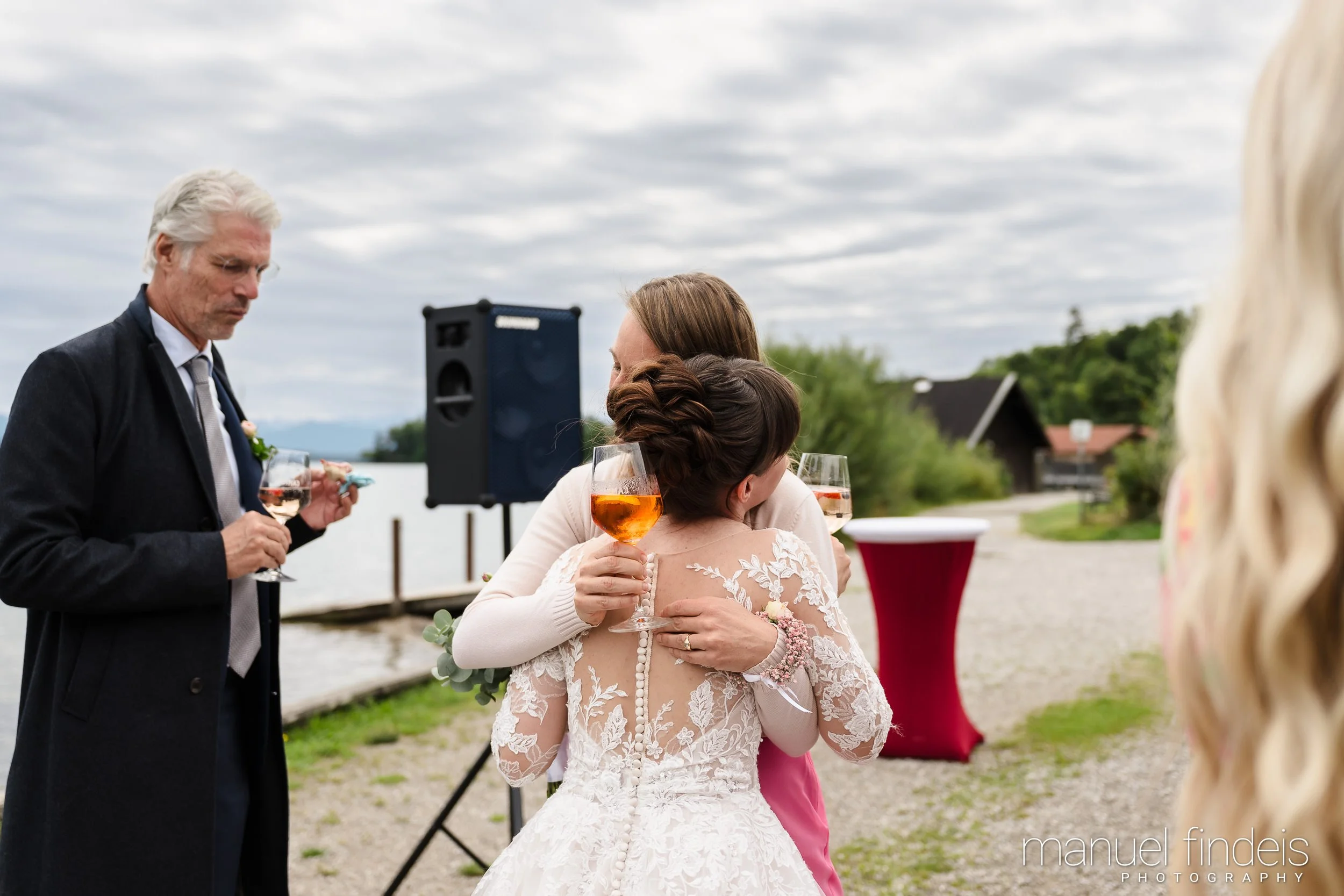 0653_Hochzeit-AuJ_www.manuelfindeis.com.jpg