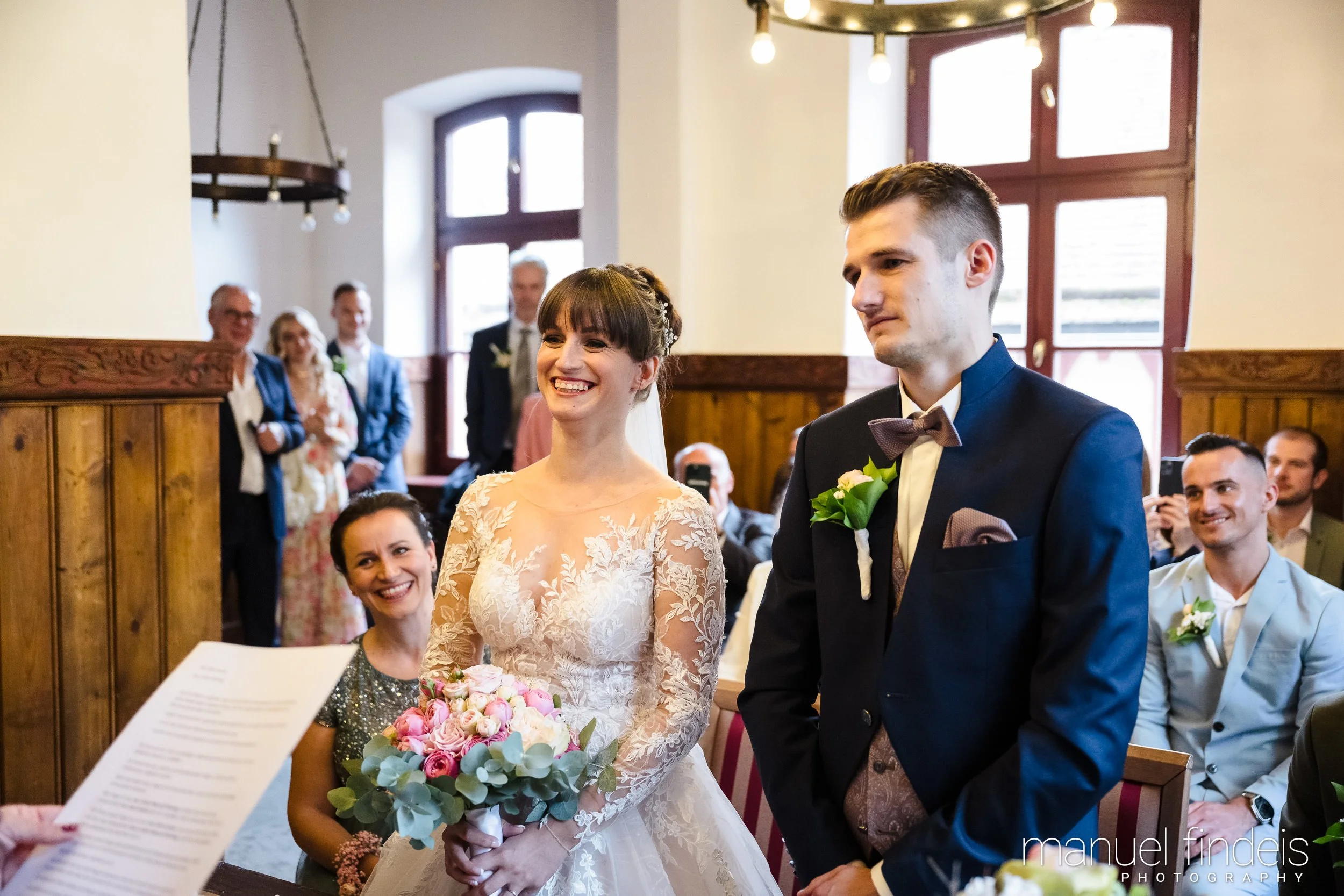0173_Hochzeit-AuJ_www.manuelfindeis.com.jpg