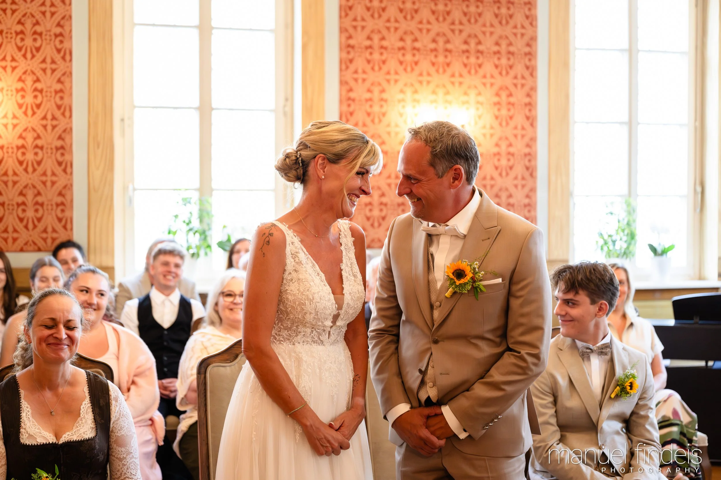0144_Hochzeit_CuR_www.manuelfindeis.com.jpg