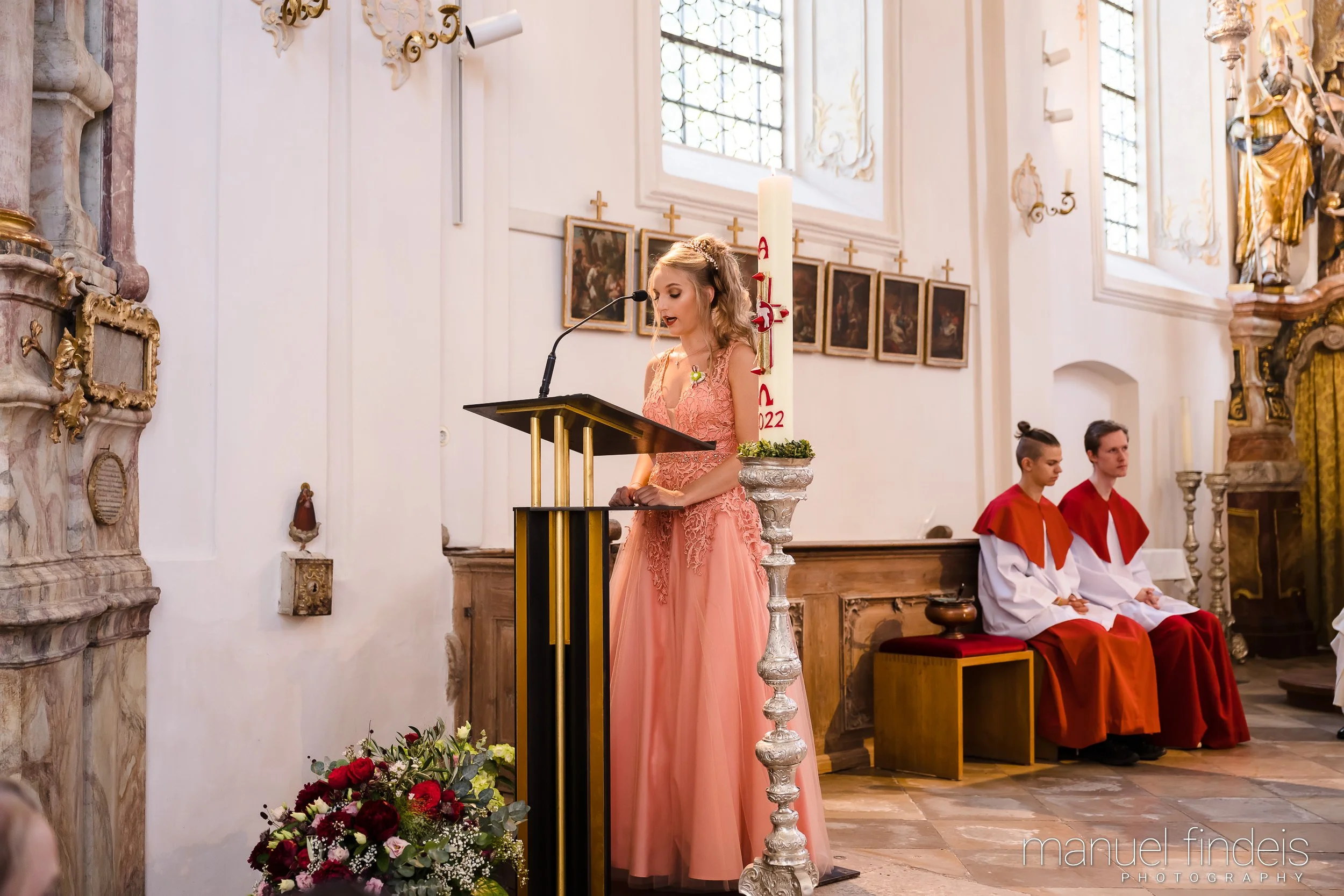 0220_Hochzeit-MuR-Kirche_www.manuelfindeis.com.jpg