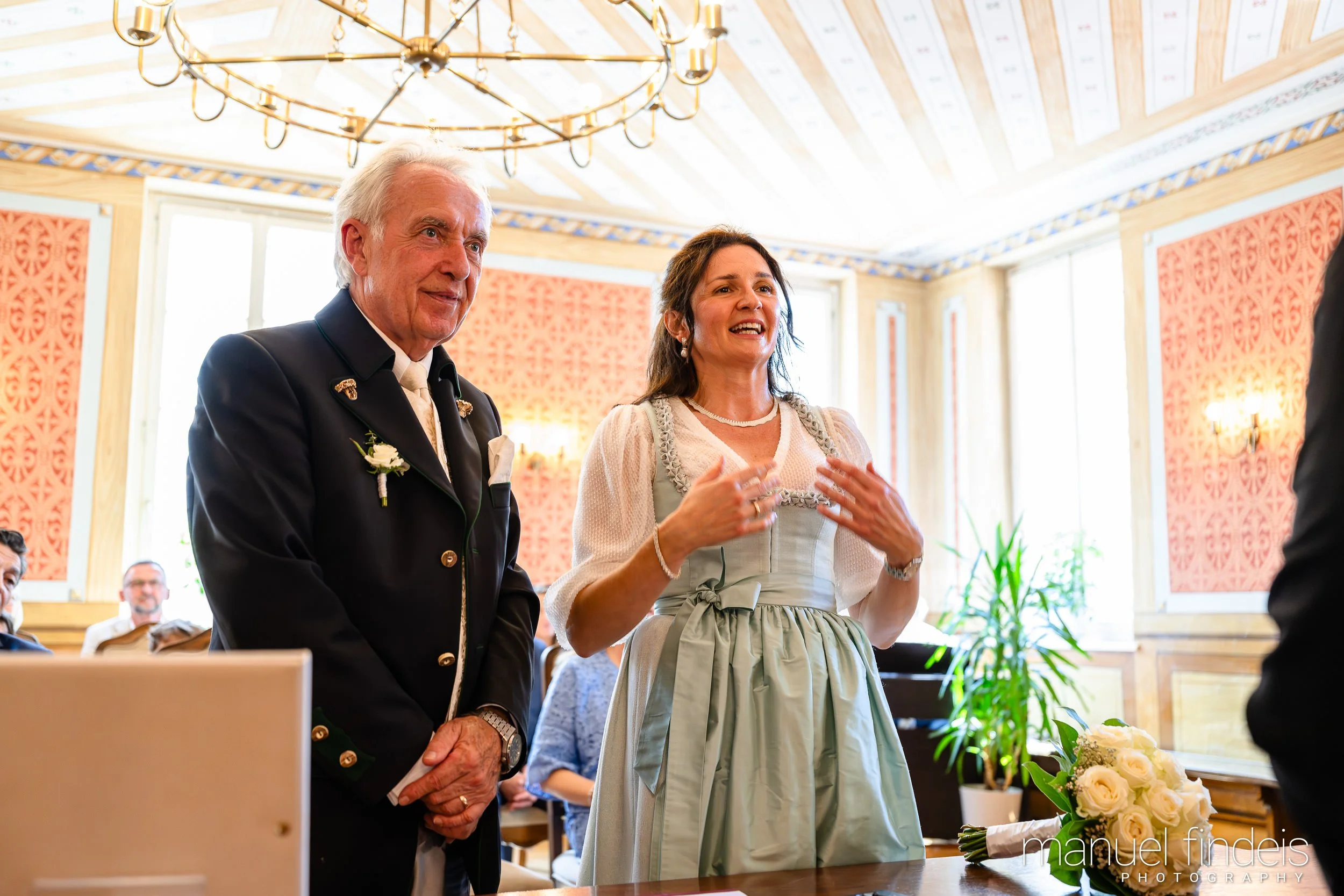 0161_Hochzeit_AuE_www.manuelfindeis.com.jpg