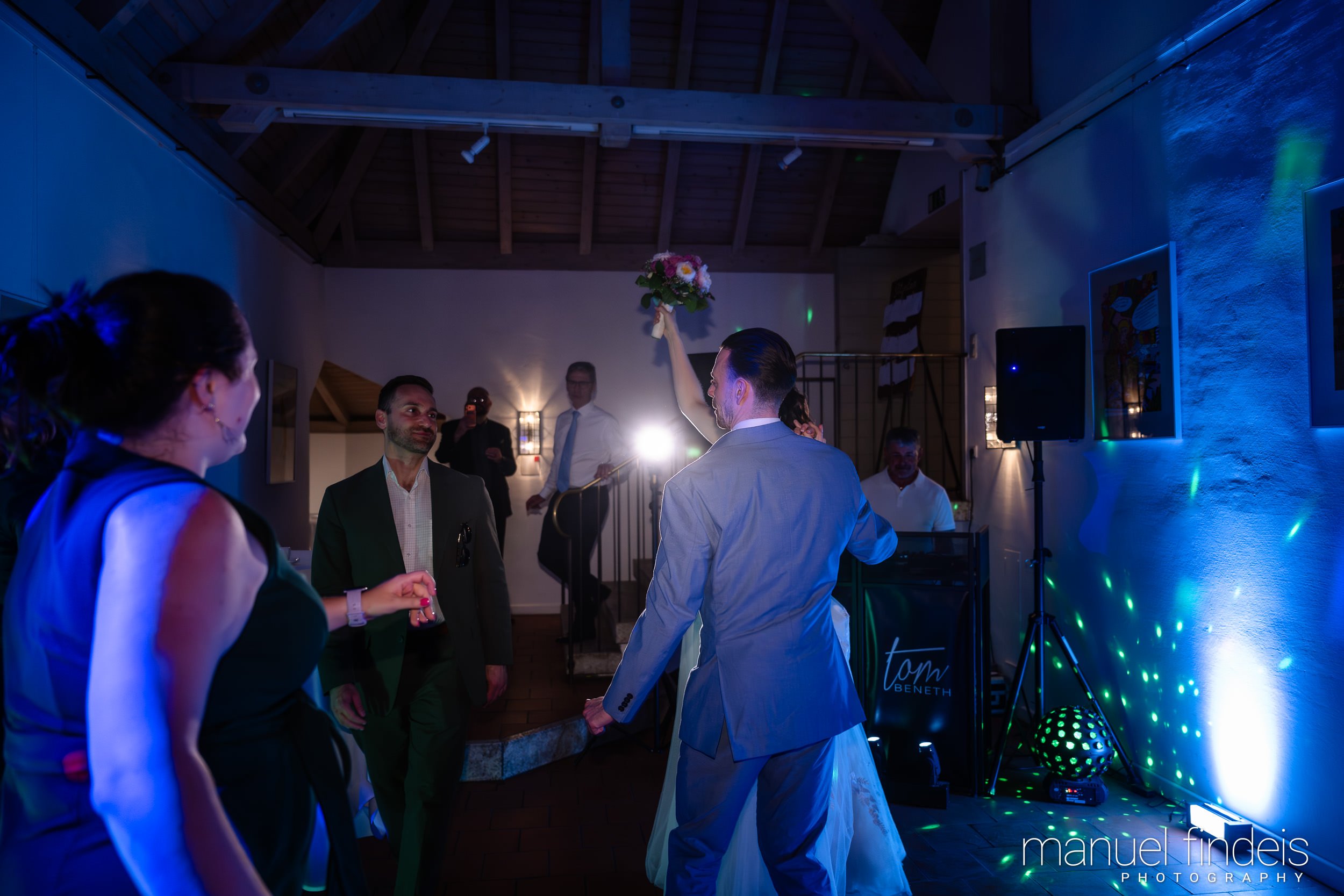 1026_Hochzeit_RuS_www.manuelfindeis.com.jpg