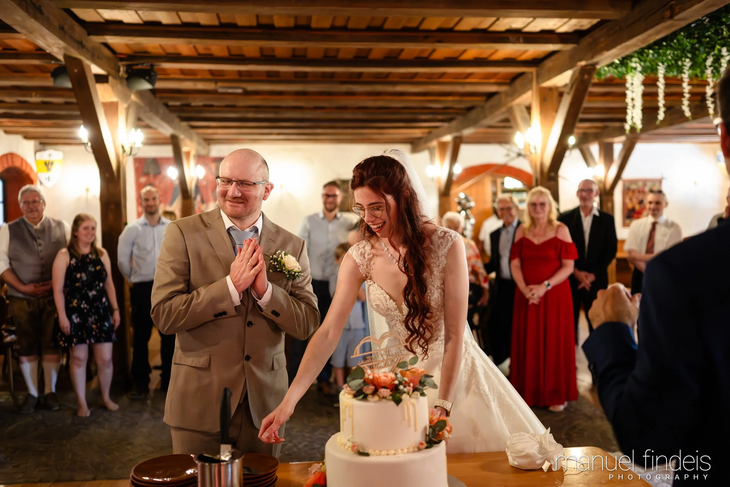 0384_Hochzeit-LUM_www.manuelfindeis.com.jpg