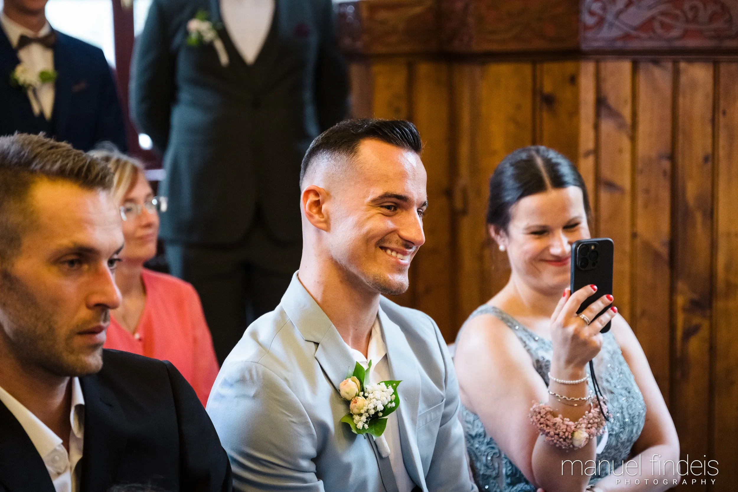 0242_Hochzeit-AuJ_www.manuelfindeis.com.jpg
