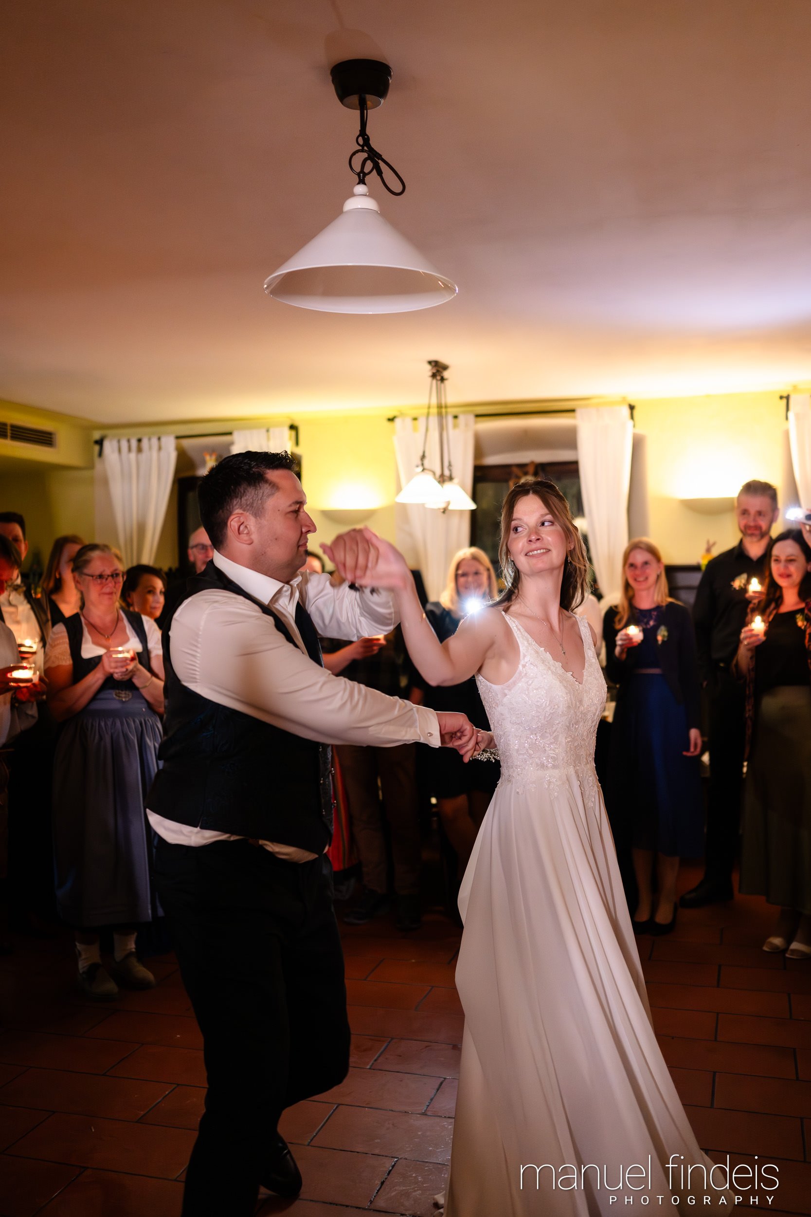 0945_Hochzeit_VuA_www.manuelfindeis.com.jpg