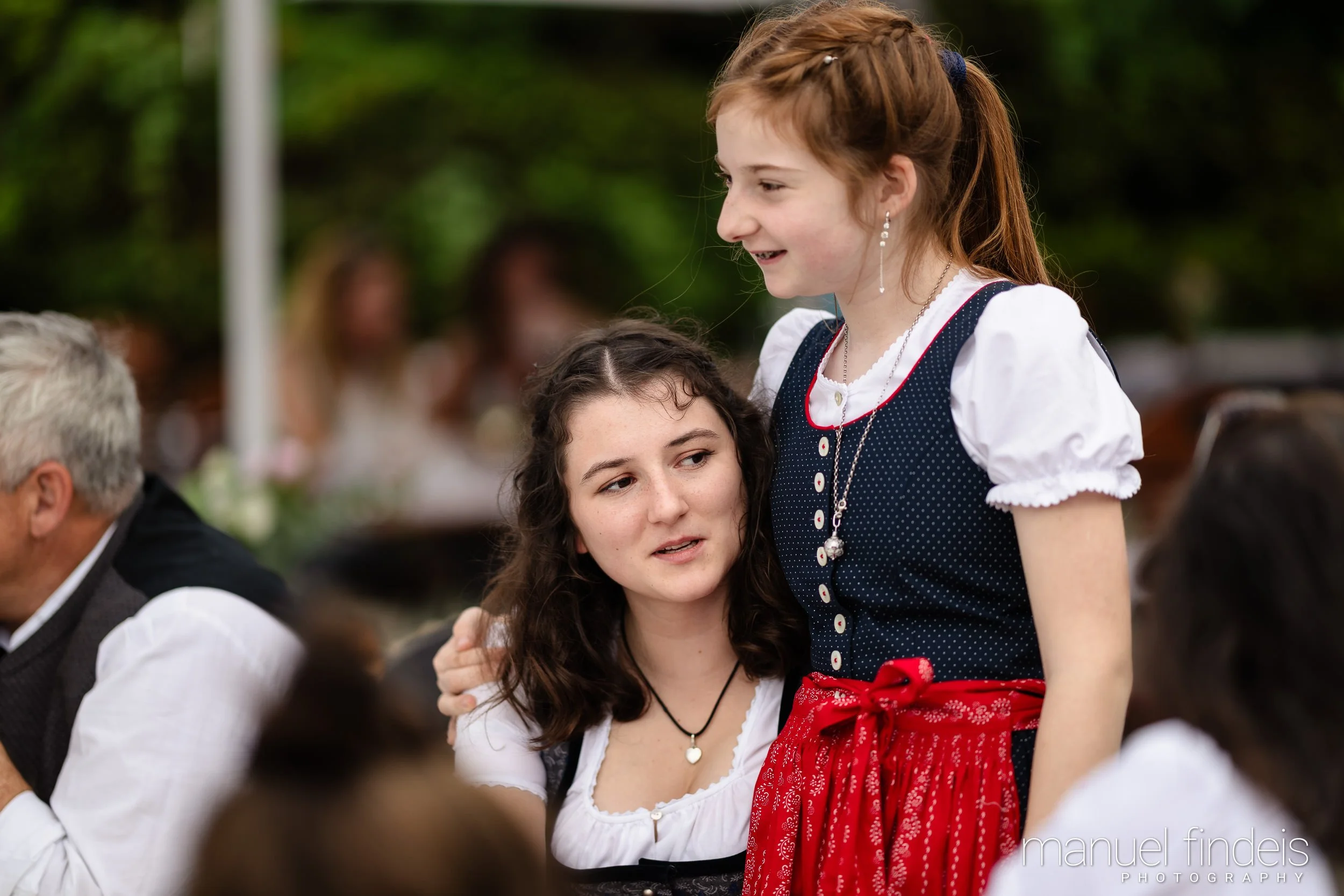0582_Hochzeit-BuL_www.manuelfindeis.com.jpg