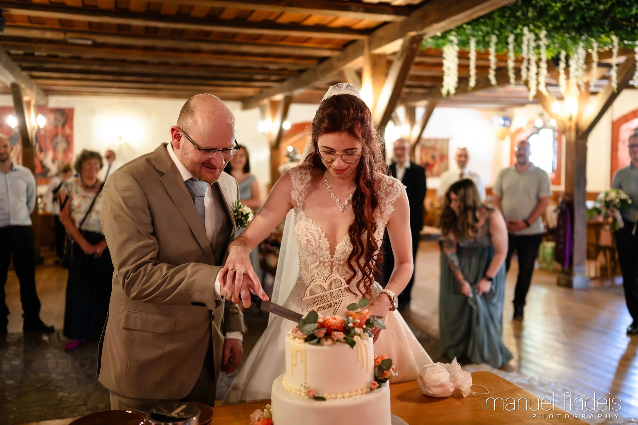 0373_Hochzeit-LUM_www.manuelfindeis.com.jpg