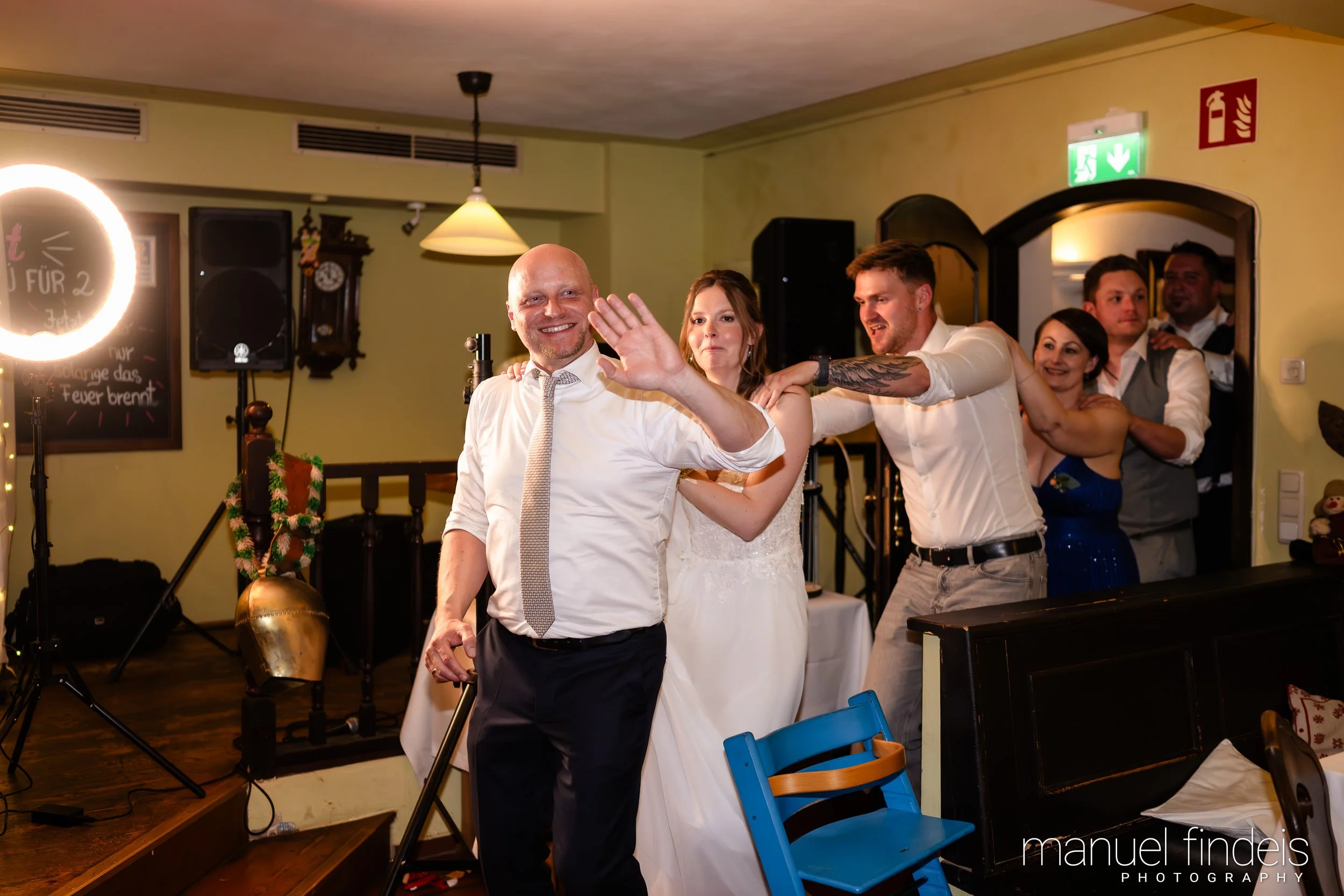 1083_Hochzeit_VuA_www.manuelfindeis.com.jpg
