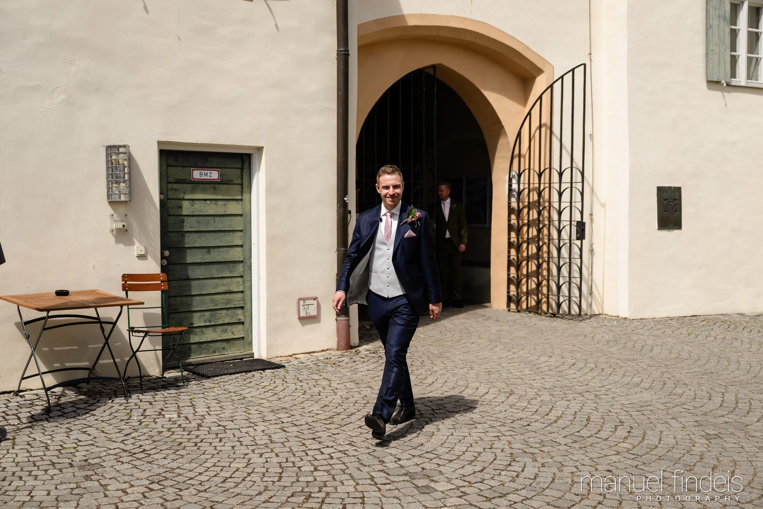 0082_Hochzeit_RuS_www.manuelfindeis.com.jpg