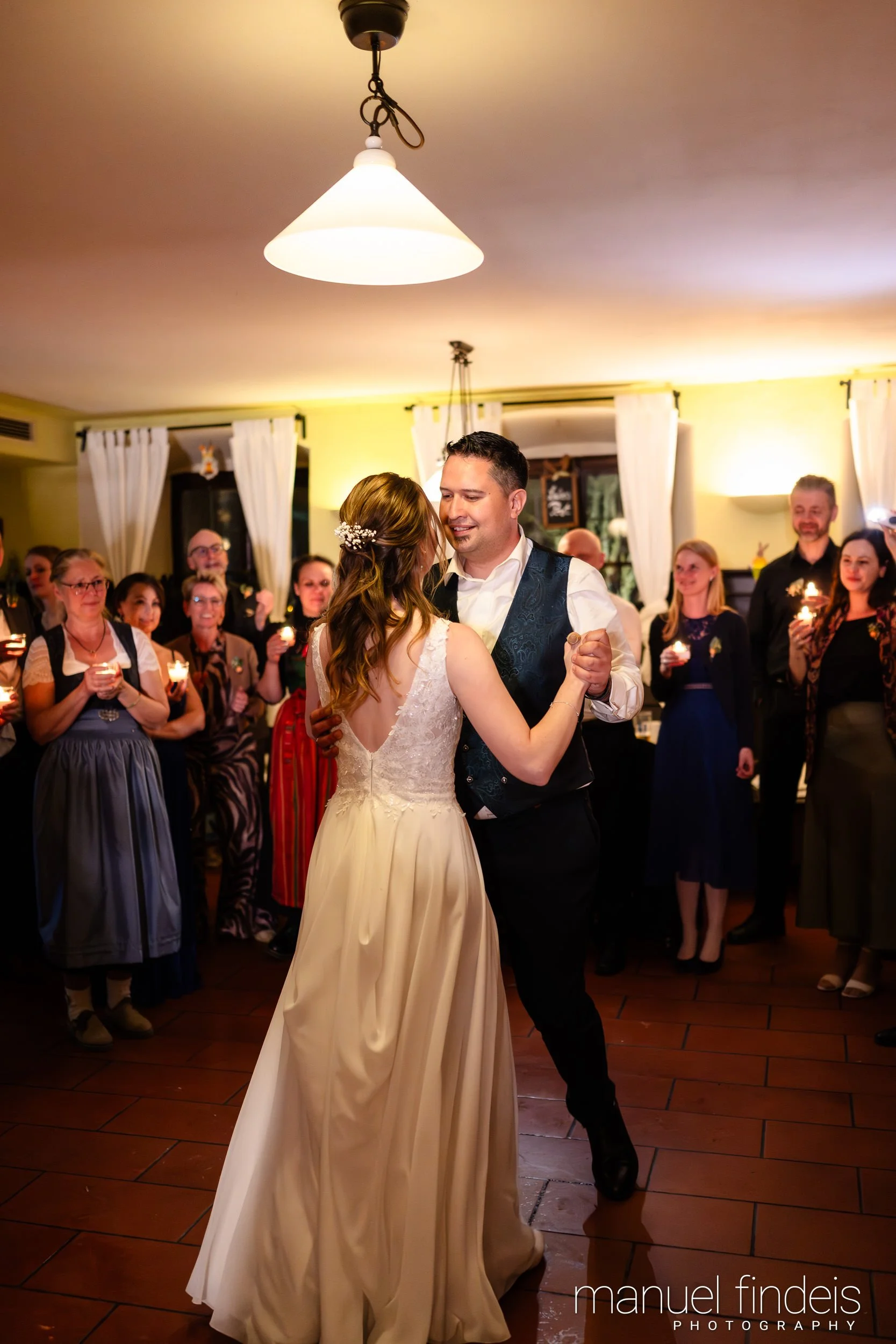 0955_Hochzeit_VuA_www.manuelfindeis.com.jpg