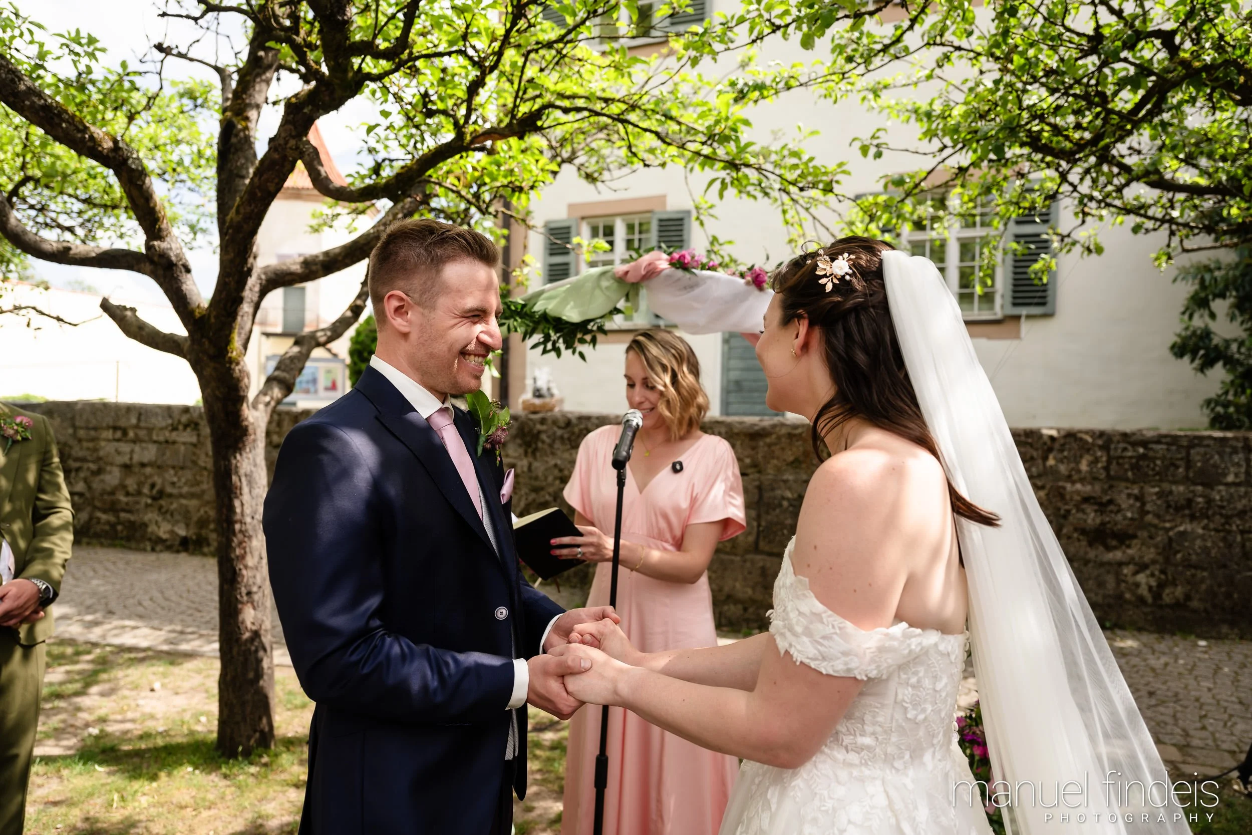 0223_Hochzeit_RuS_www.manuelfindeis.com.jpg