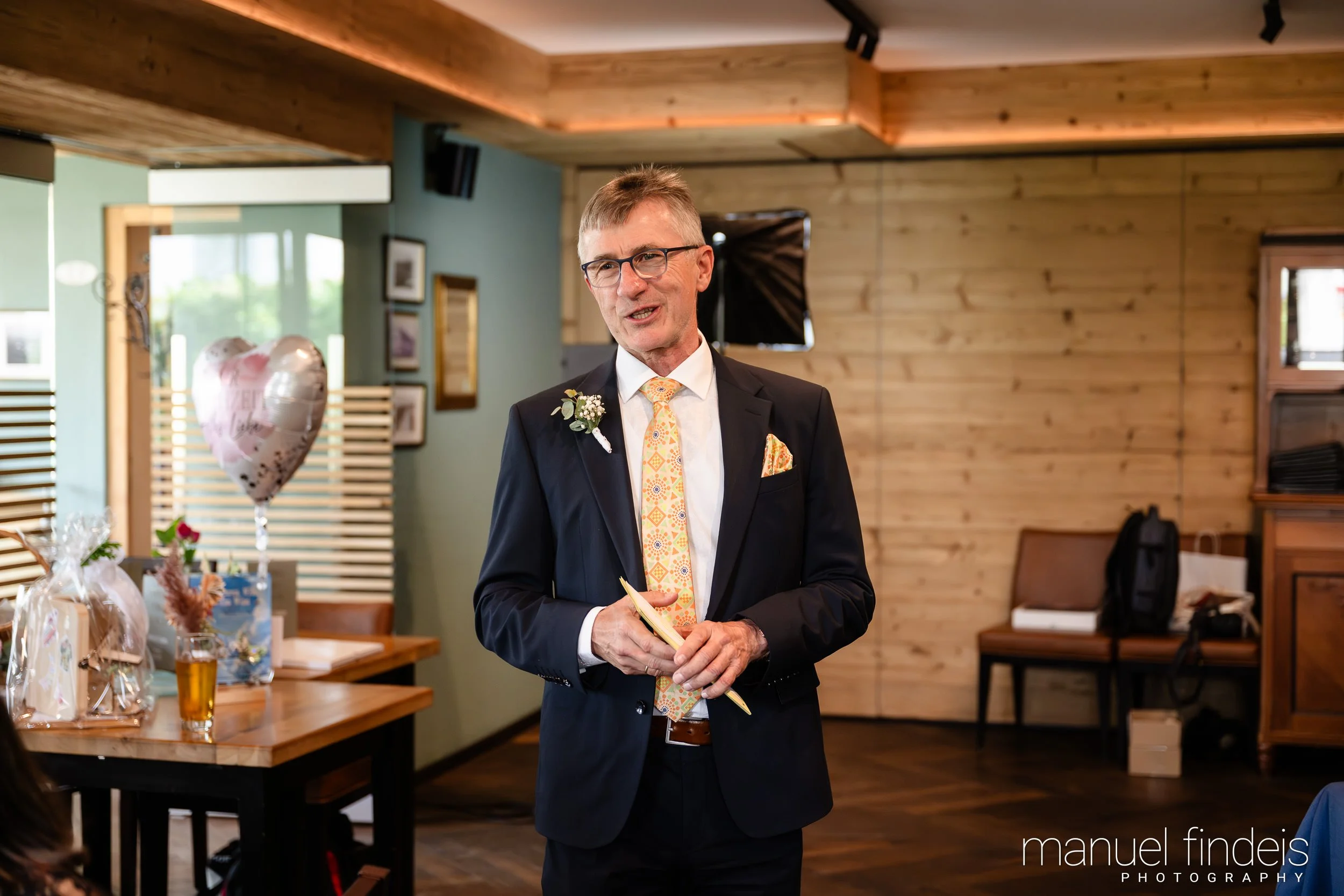 0536_Hochzeit_RundS_www.manuelfindeis.com.jpg